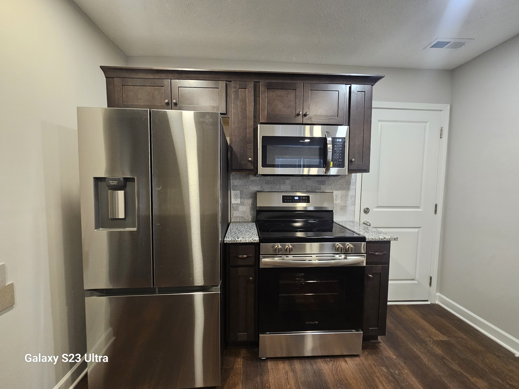 3249 Volta Rd Property Photo 6