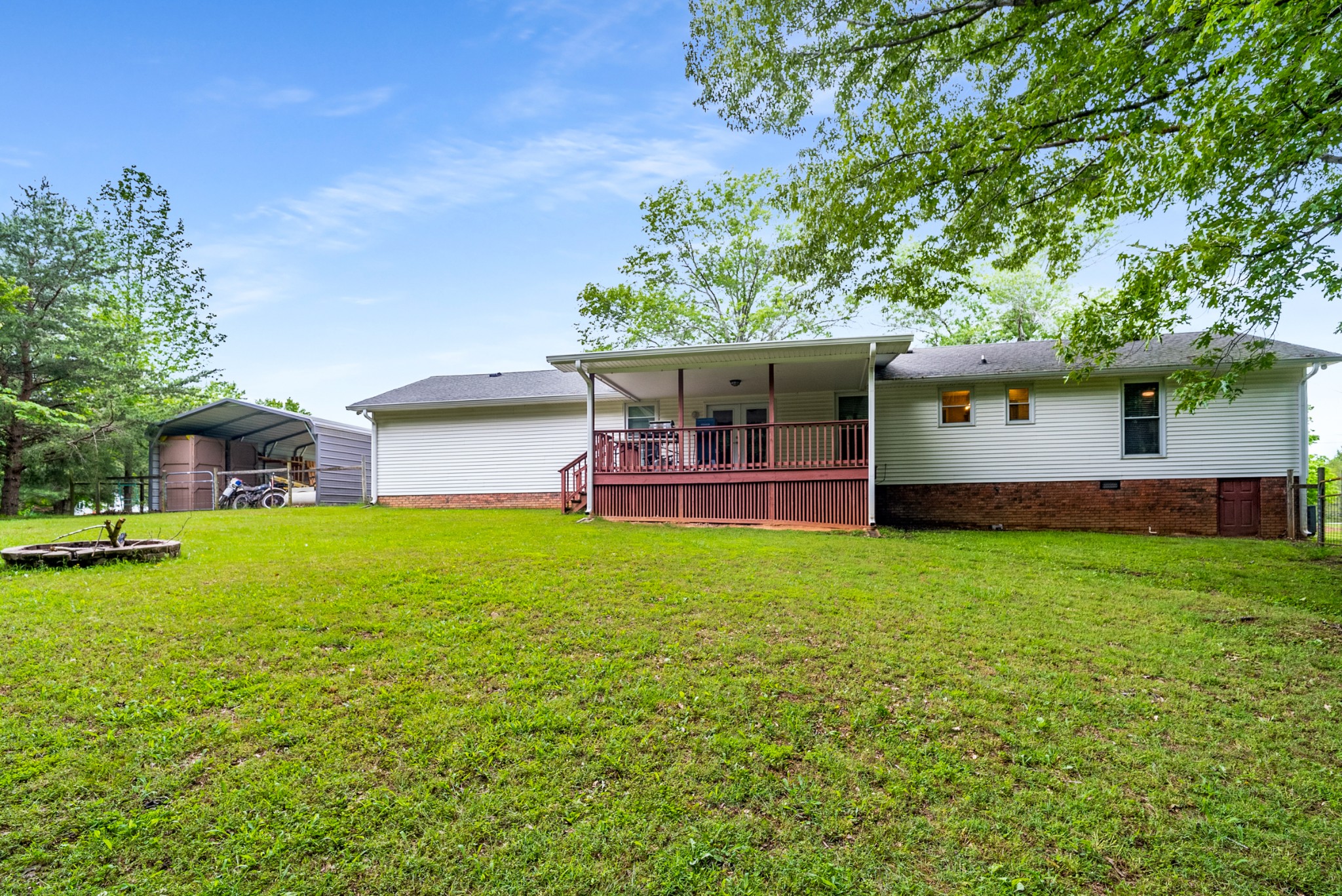 326 Sanders Ln Property Photo 34