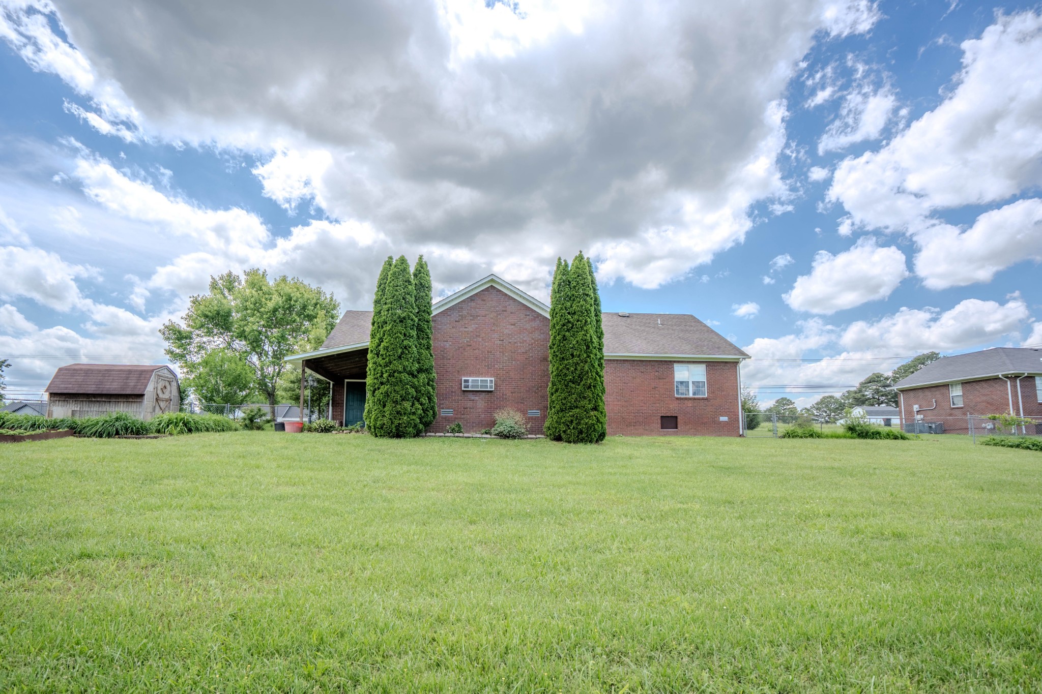 1876 Fall River Rd Property Photo 7