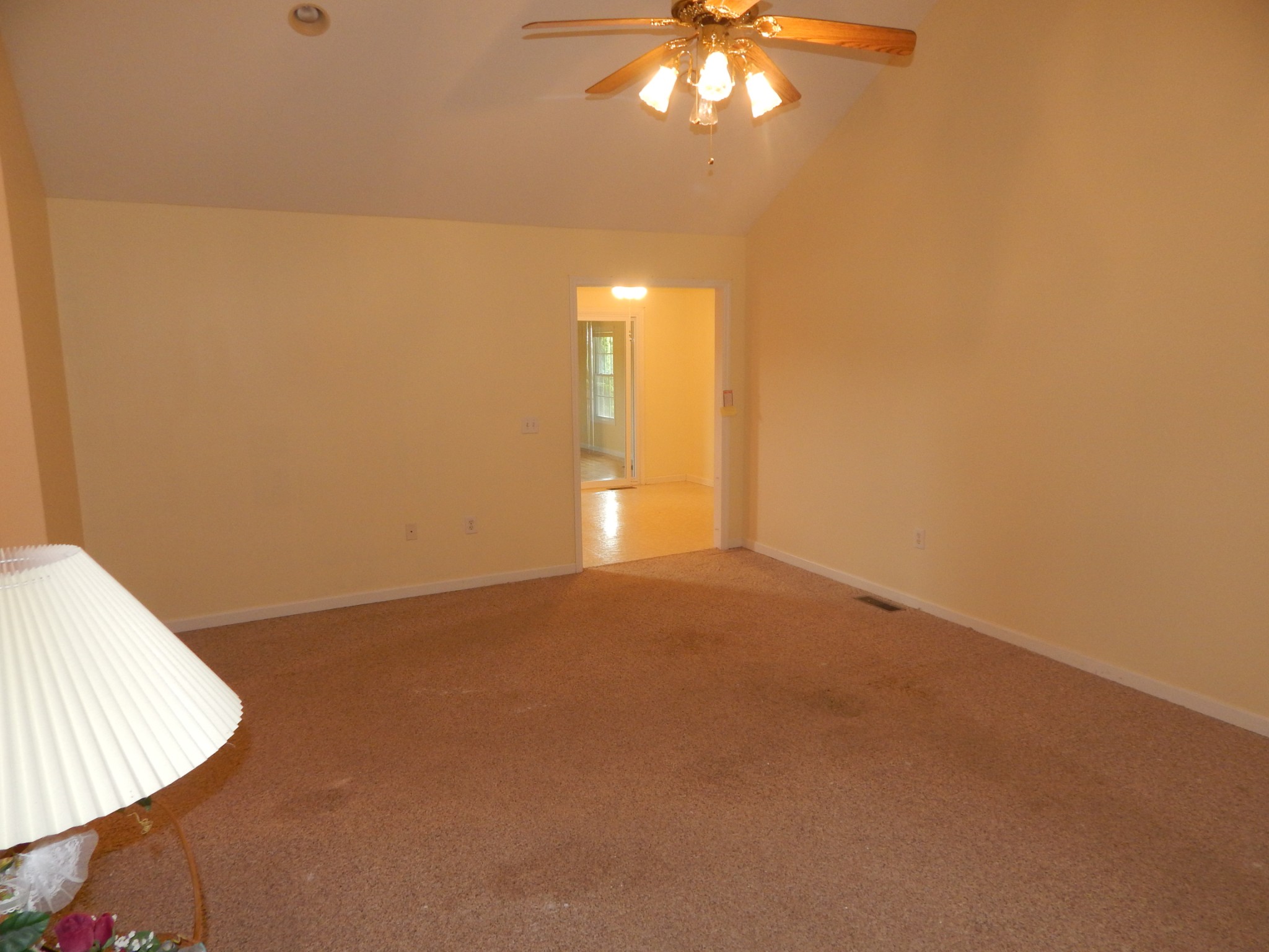 1876 Fall River Rd Property Photo 11