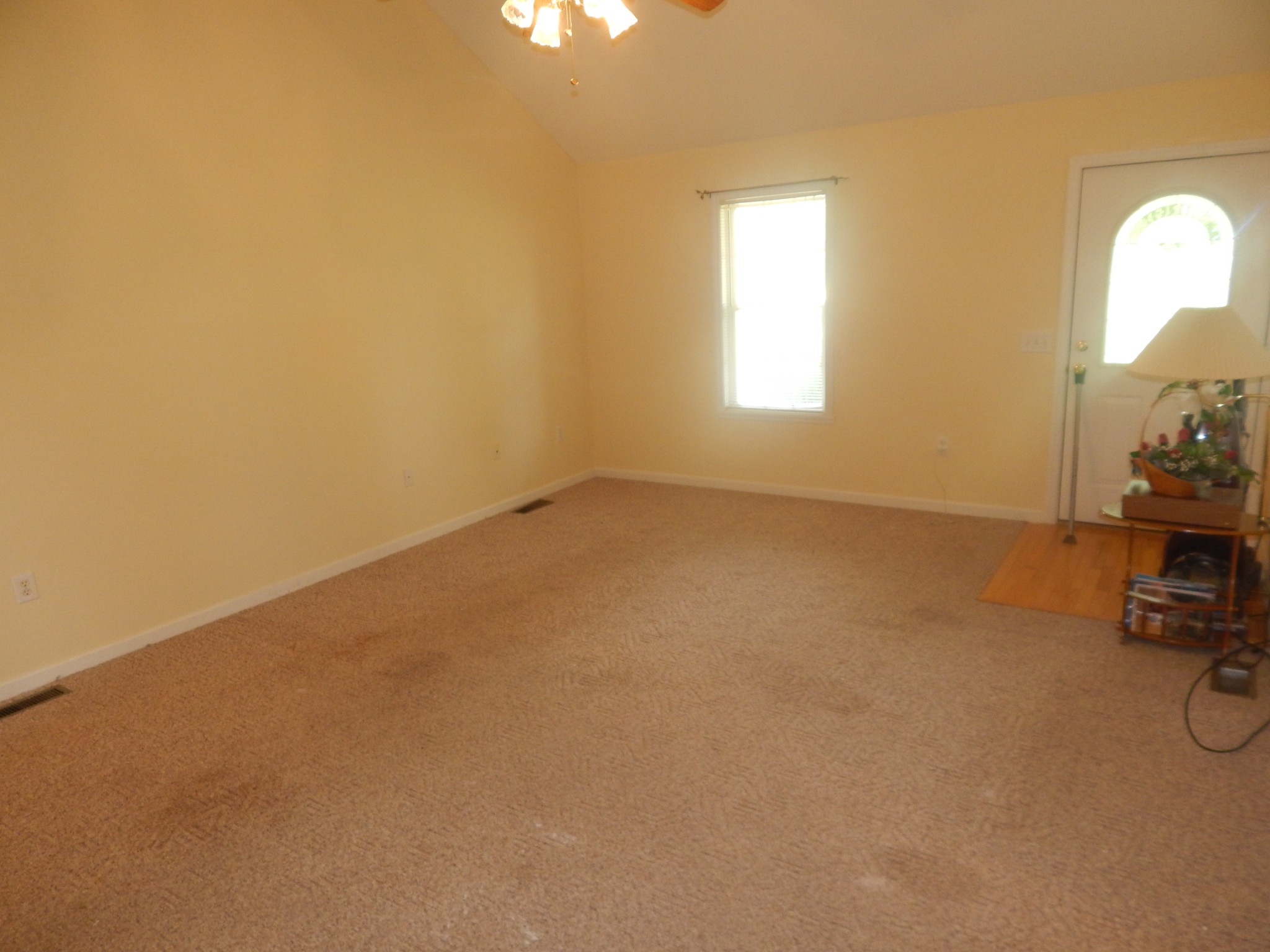 1876 Fall River Rd Property Photo 12