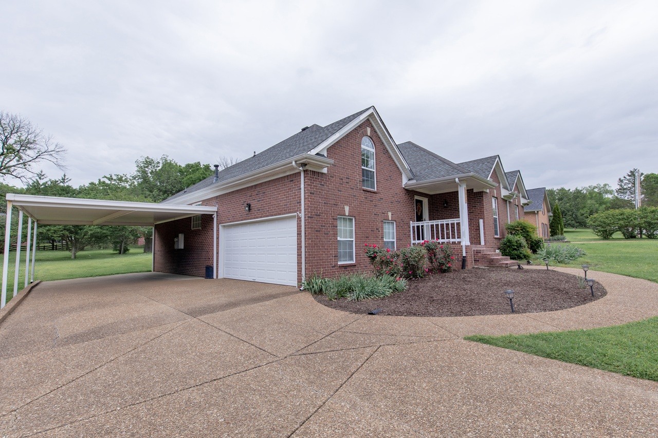 5012 John Hagar Rd Property Photo 3