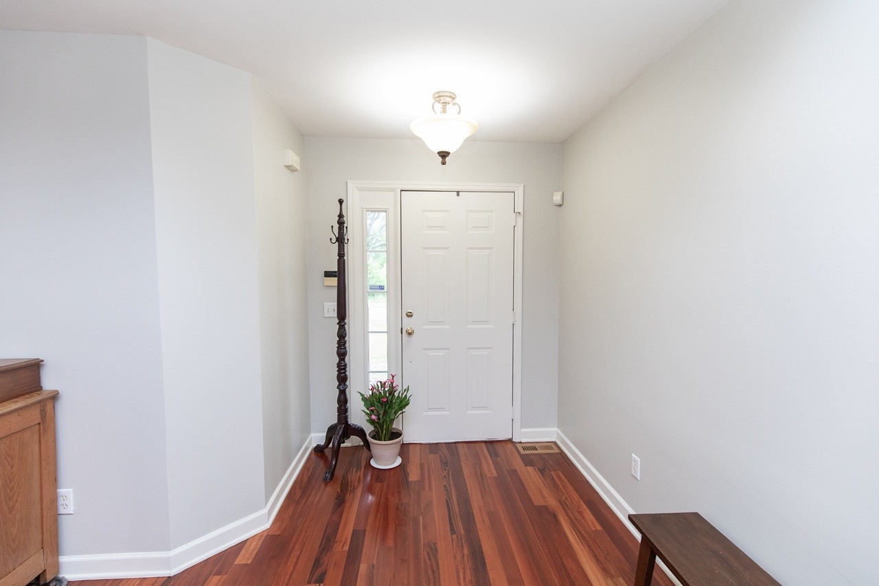 5012 John Hagar Rd Property Photo 6