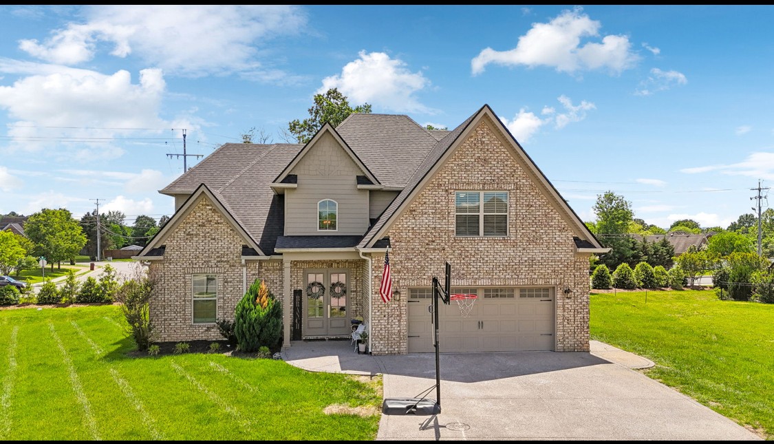 802 Licinius Ln Property Photo 1