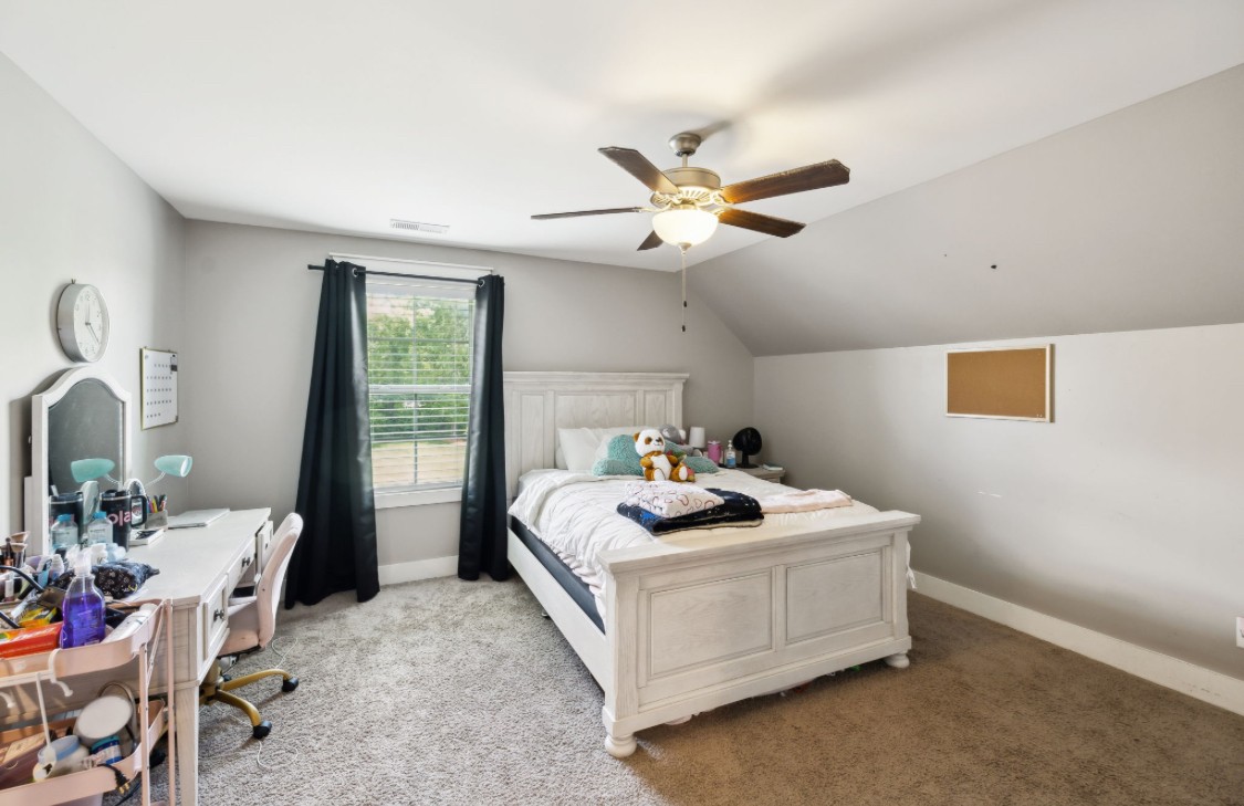 802 Licinius Ln Property Photo 34