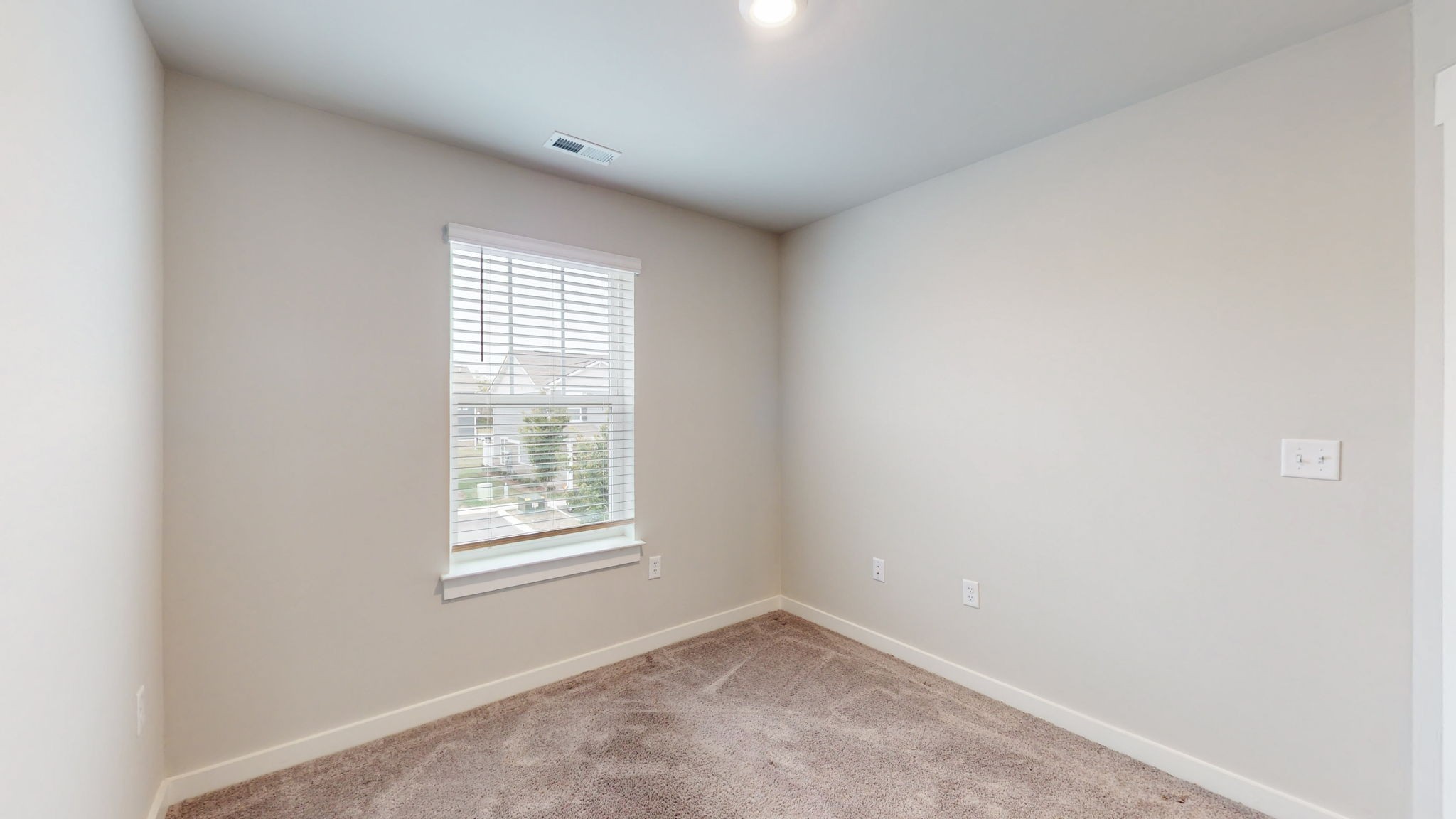 1736 Frodo Way Property Photo 12