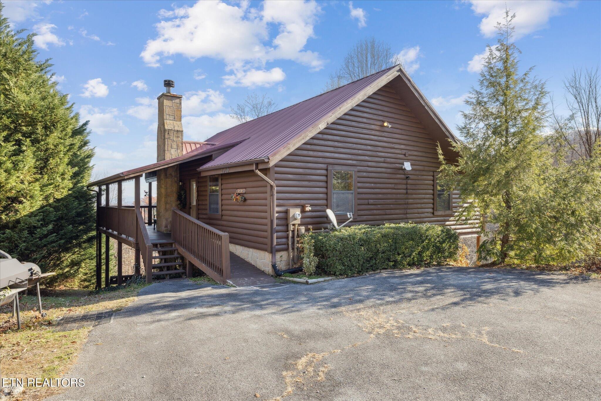 2409 Walnut Cove Way Property Photo