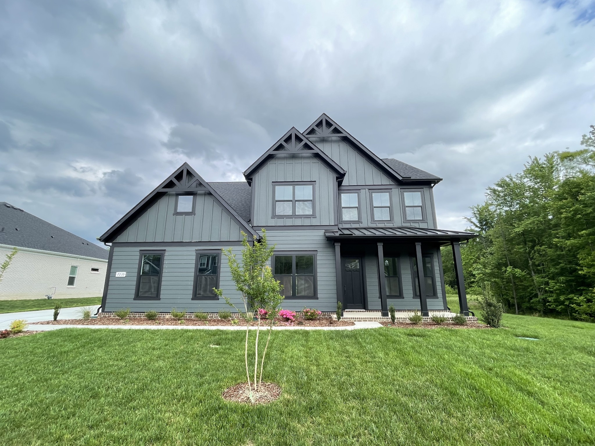 7239 Fiddlers Glen Dr Property Photo 1