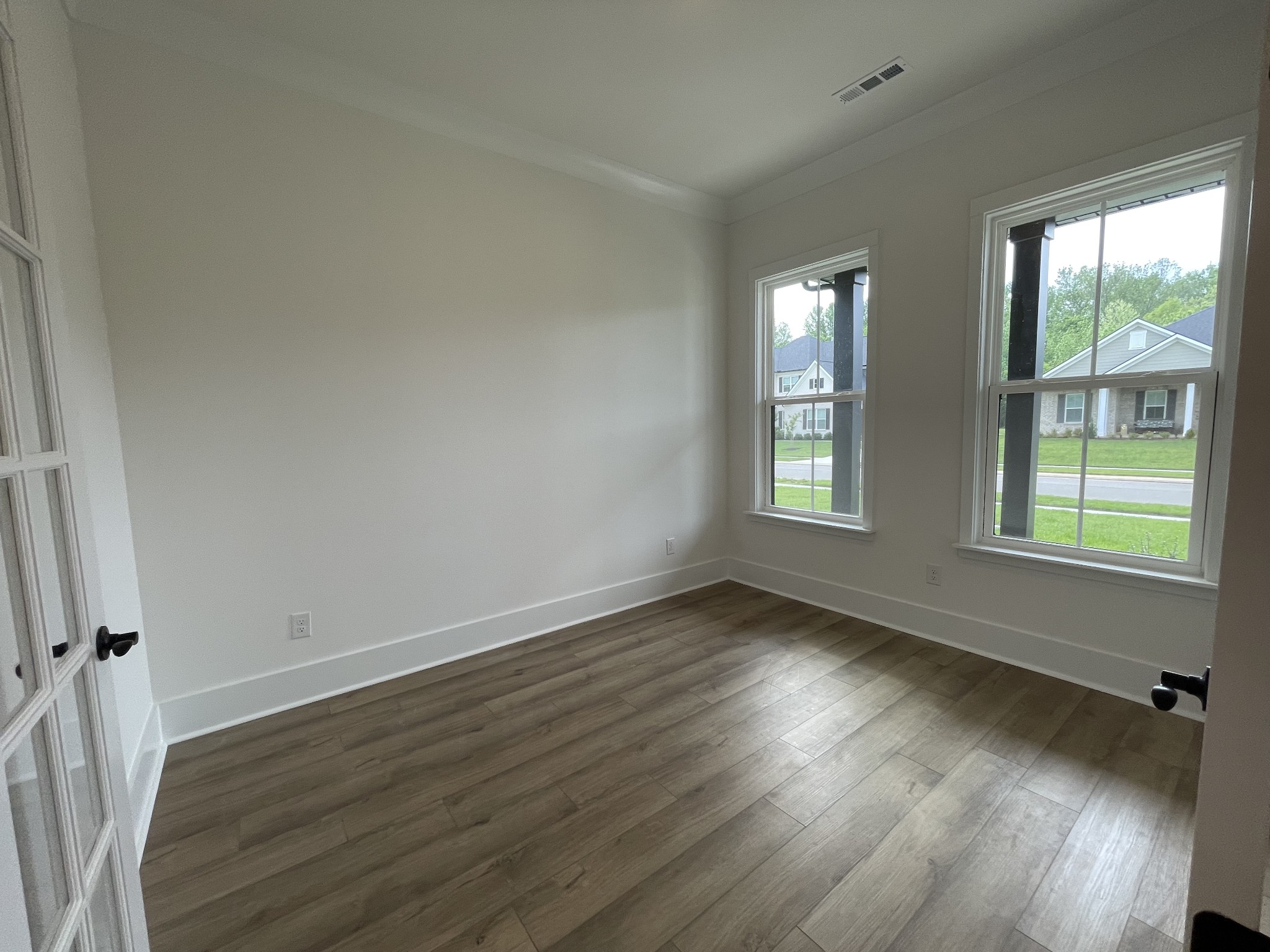7239 Fiddlers Glen Dr Property Photo 15