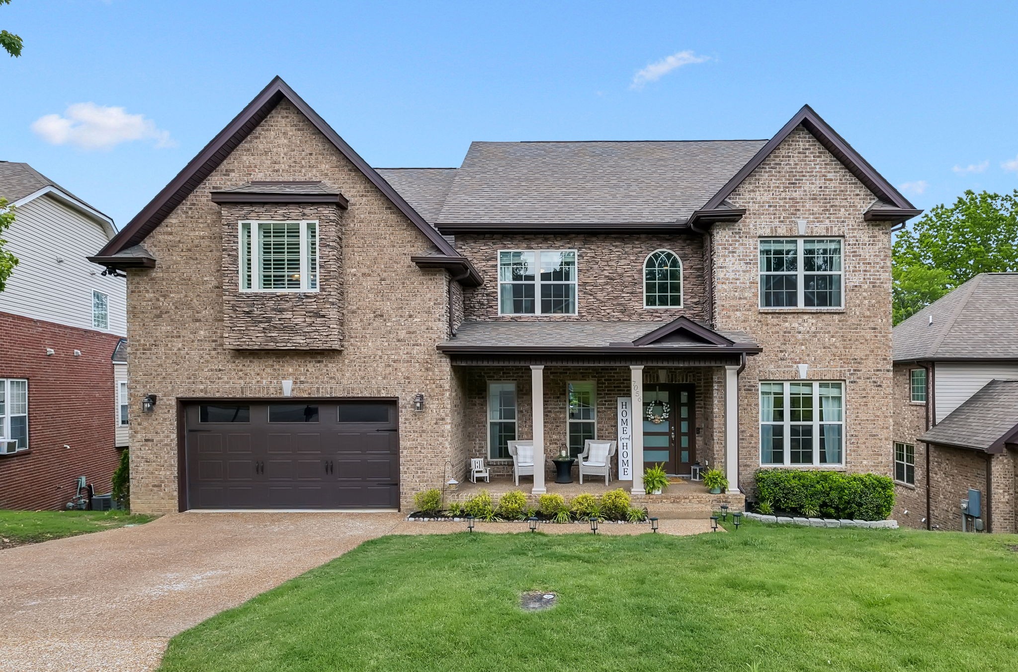 7056 Oak Brook Terrace Property Photo