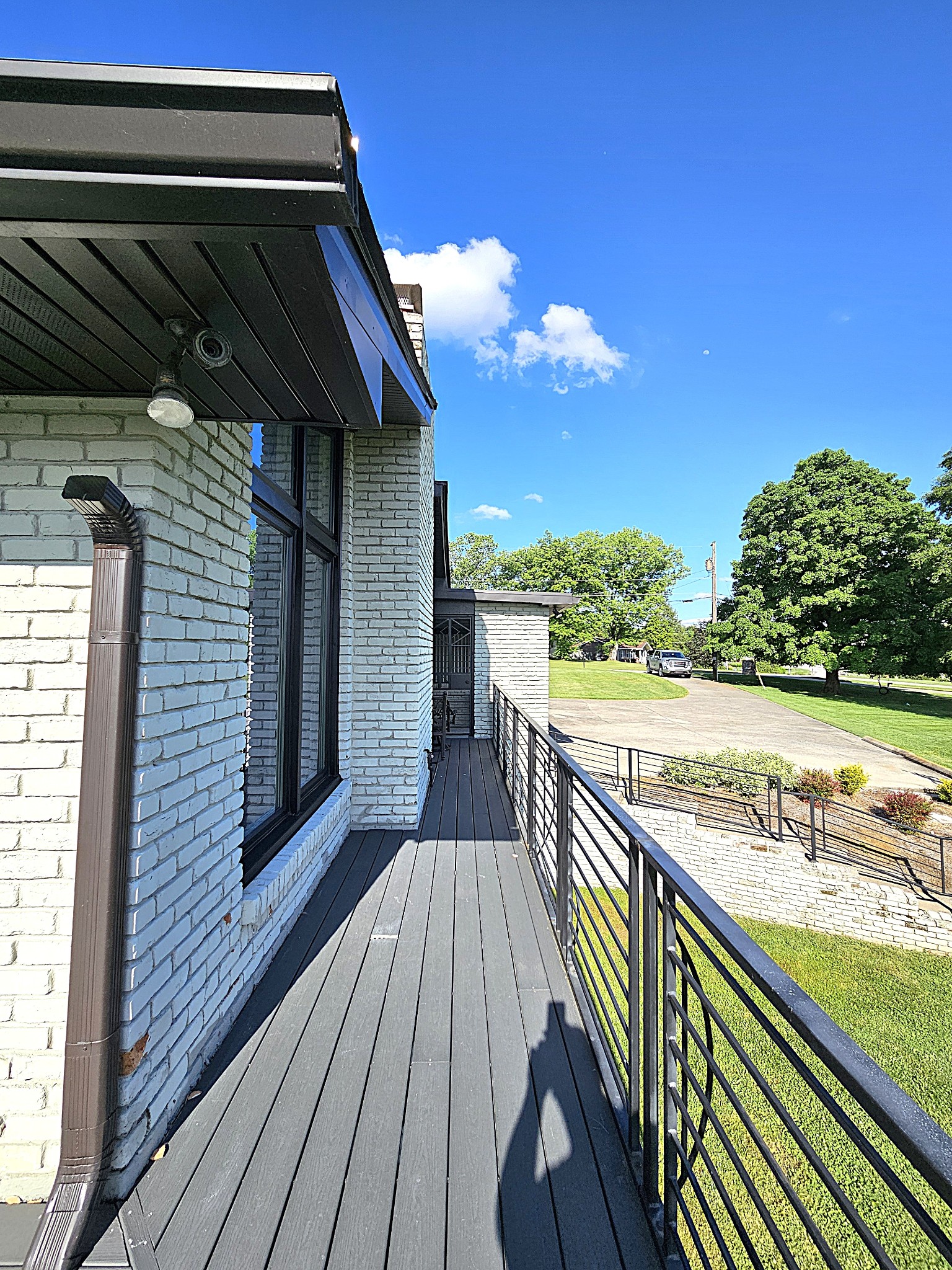 121 Lake Point Dr Property Photo 7