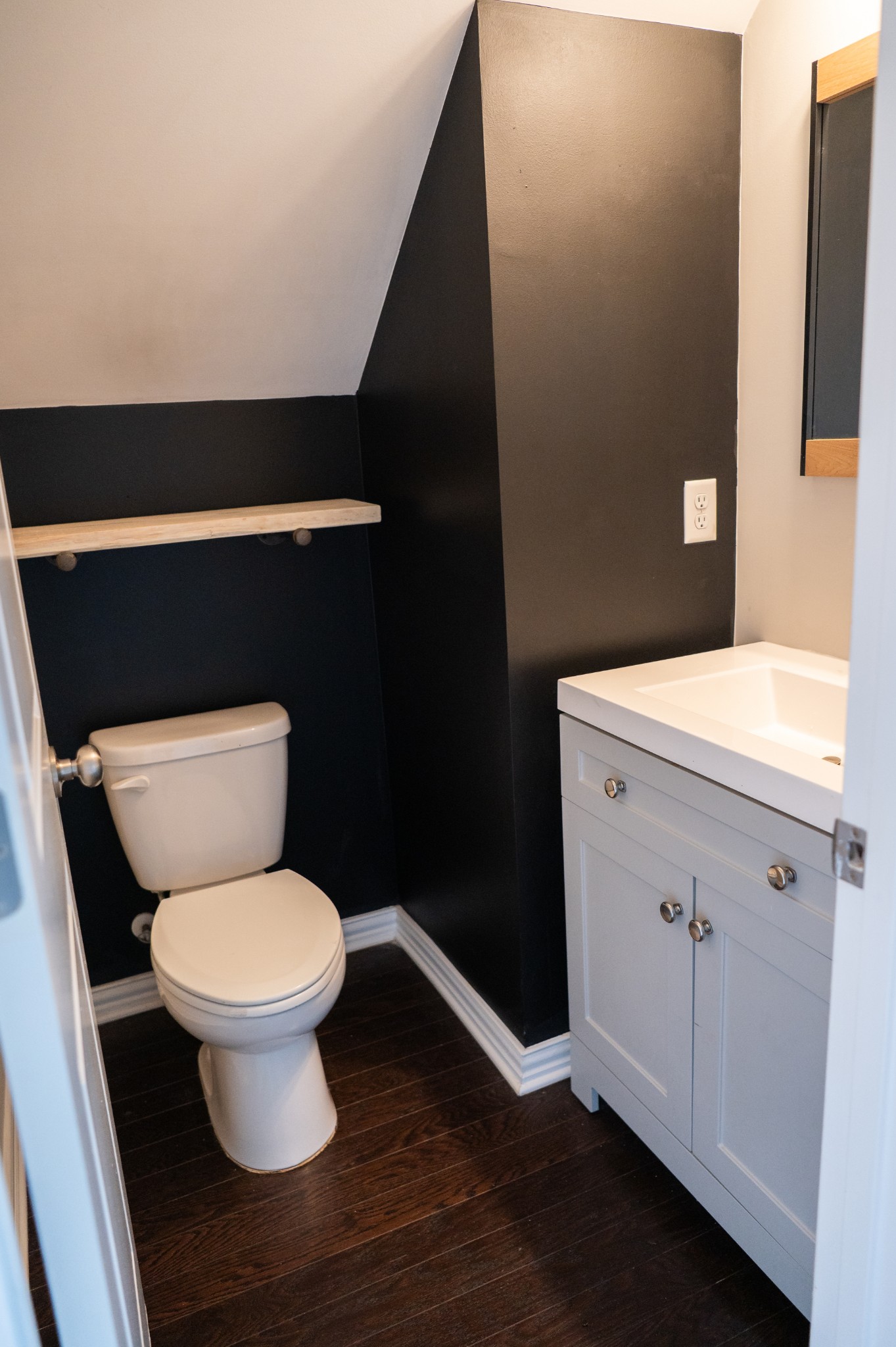 3005 Montrose Ln Property Photo 9
