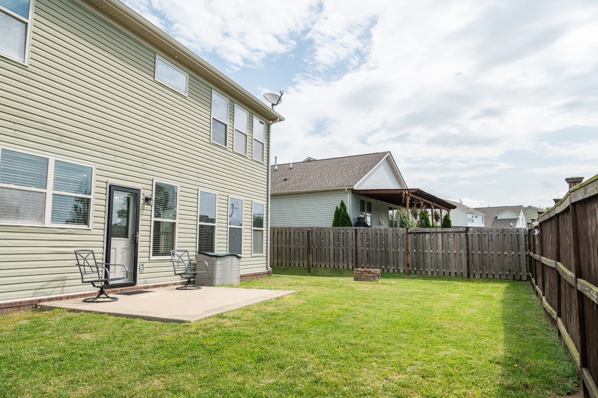 3005 Montrose Ln Property Photo 12