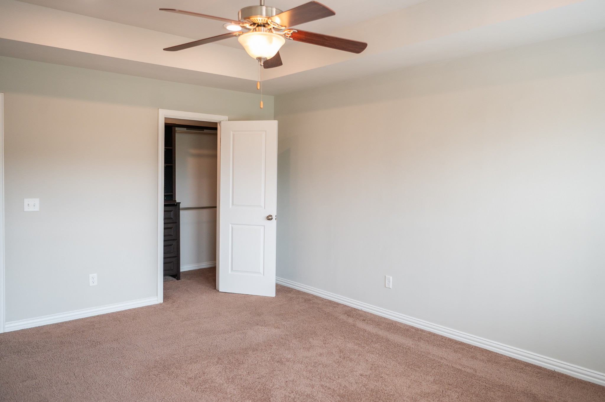 3005 Montrose Ln Property Photo 17