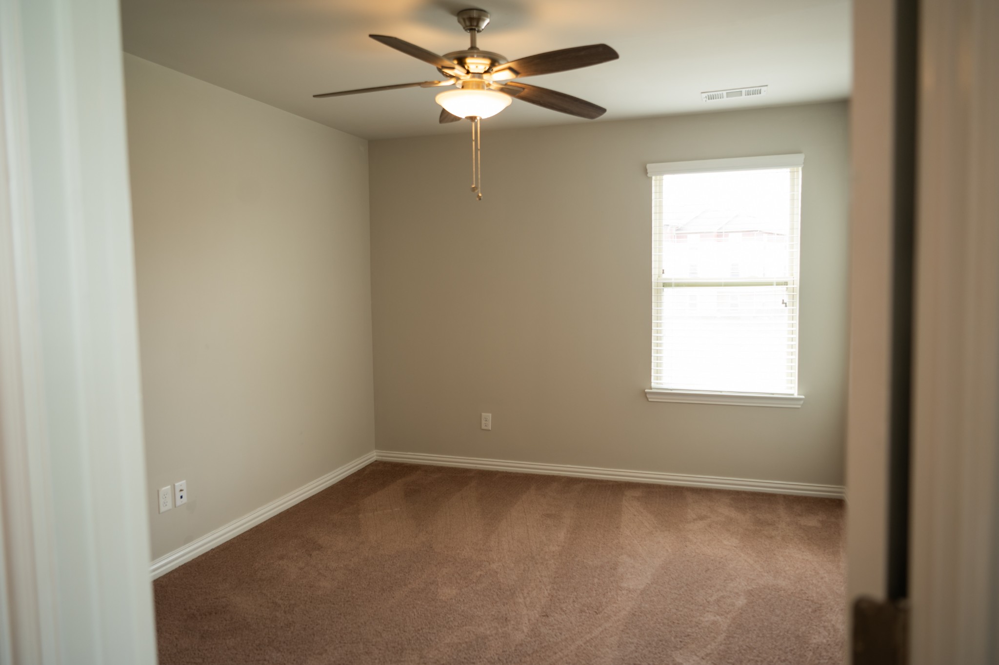 3005 Montrose Ln Property Photo 20
