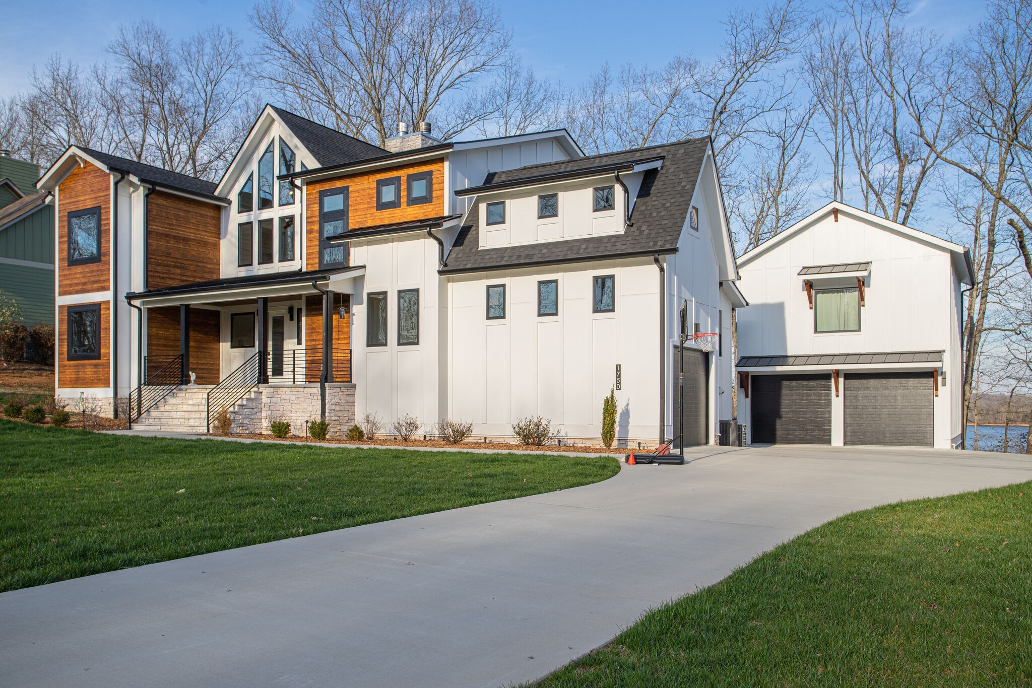 1750 Awalt Dr Property Photo 3