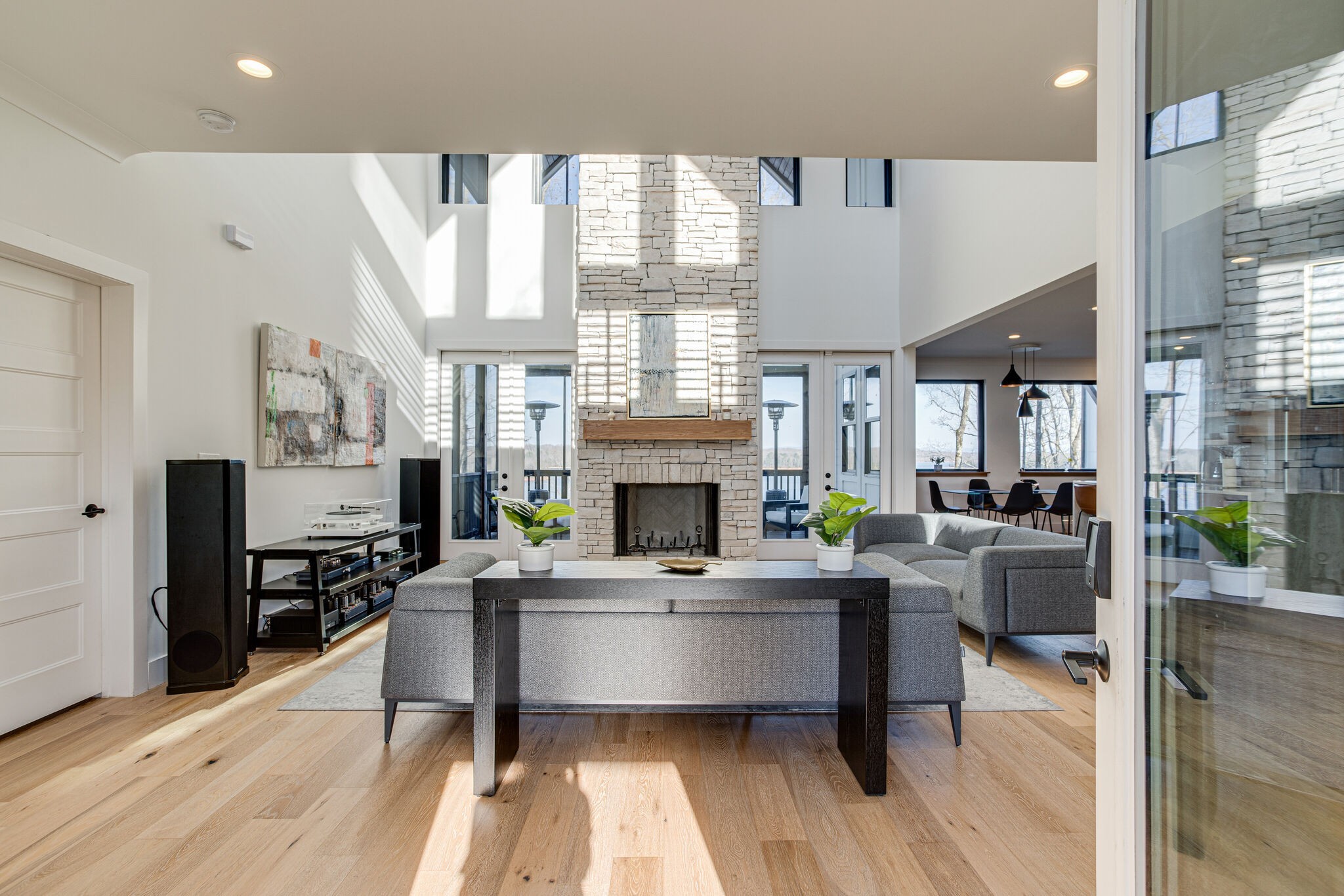 1750 Awalt Dr Property Photo 6