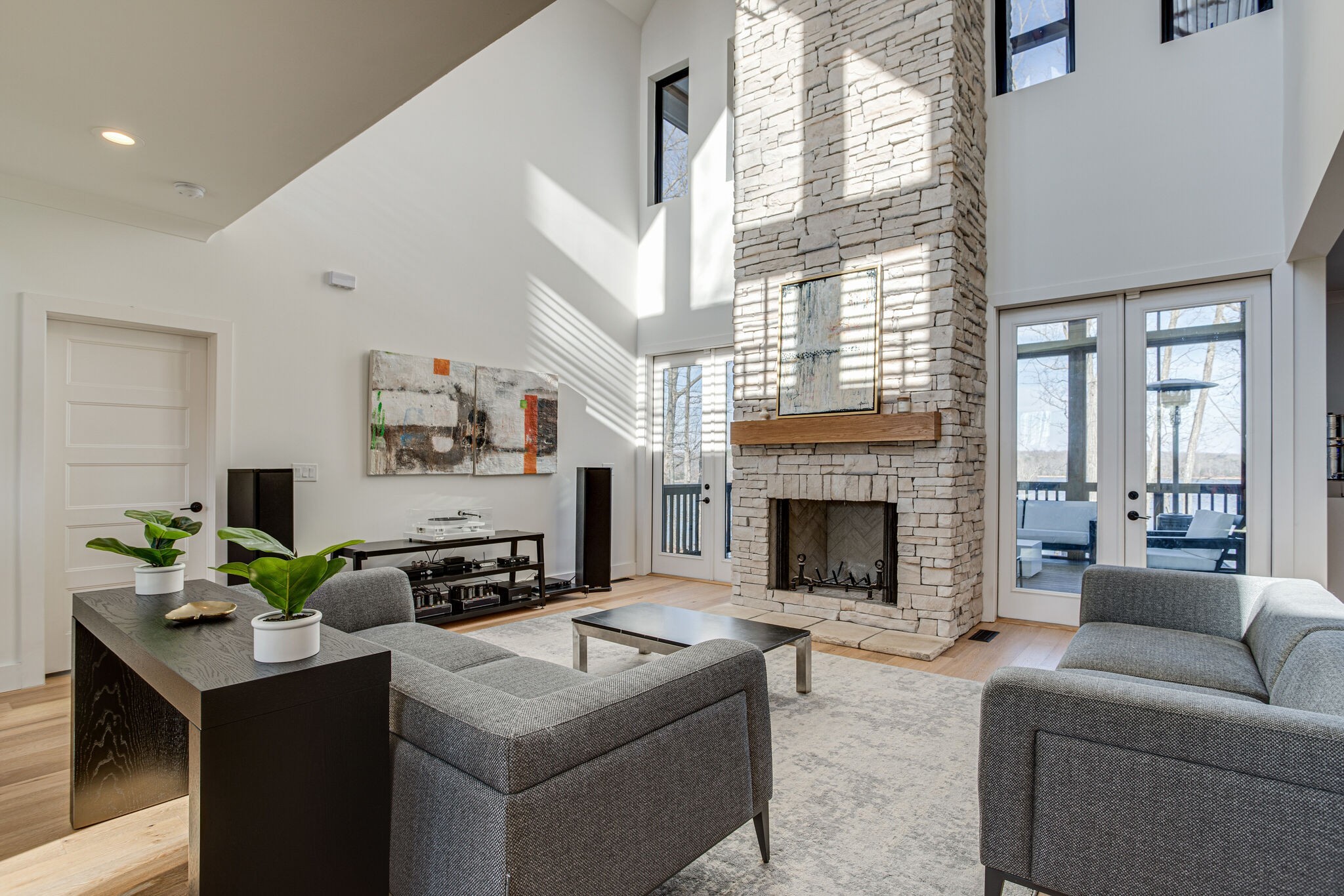 1750 Awalt Dr Property Photo 7