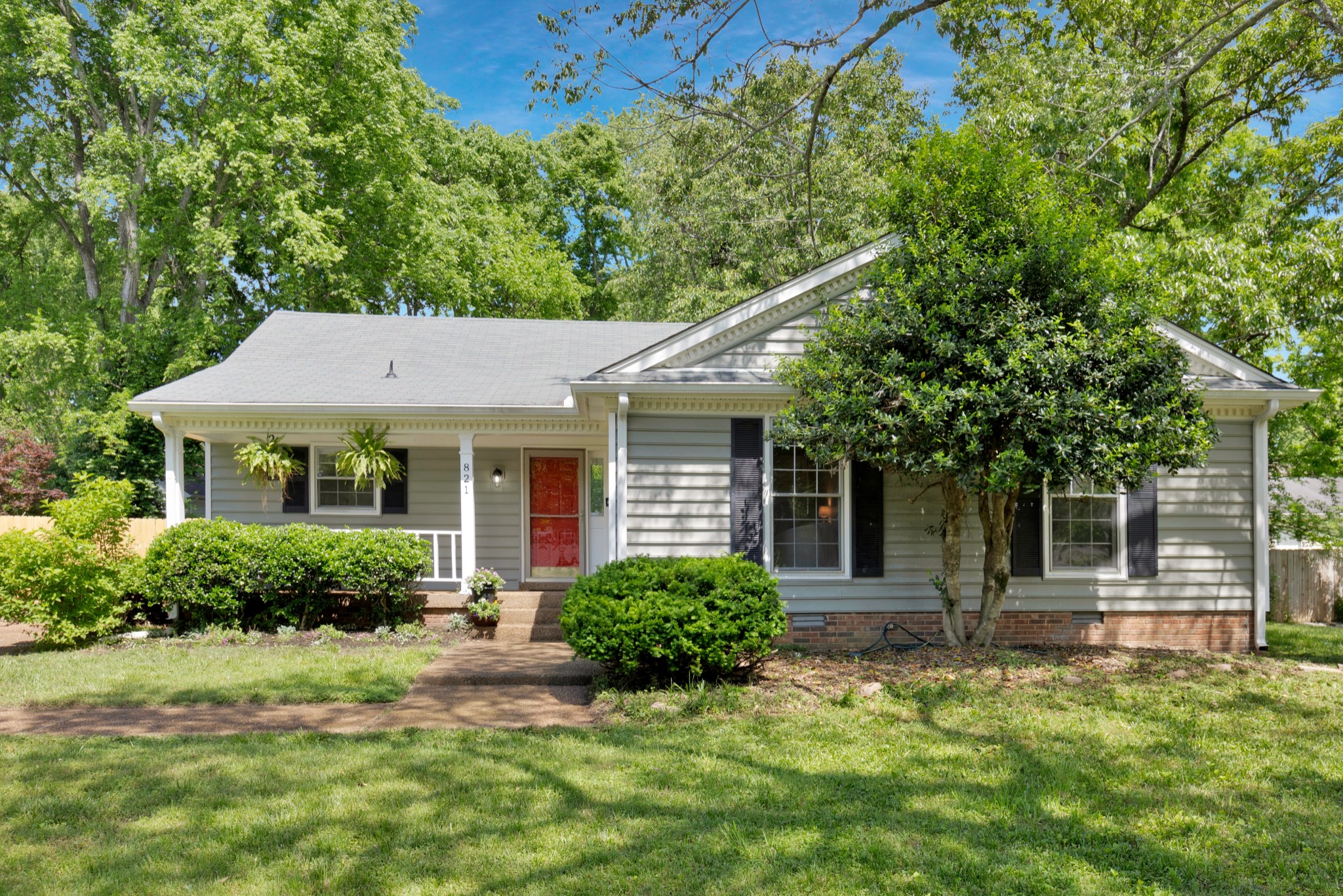 821 Beech Bend Dr Property Photo 1