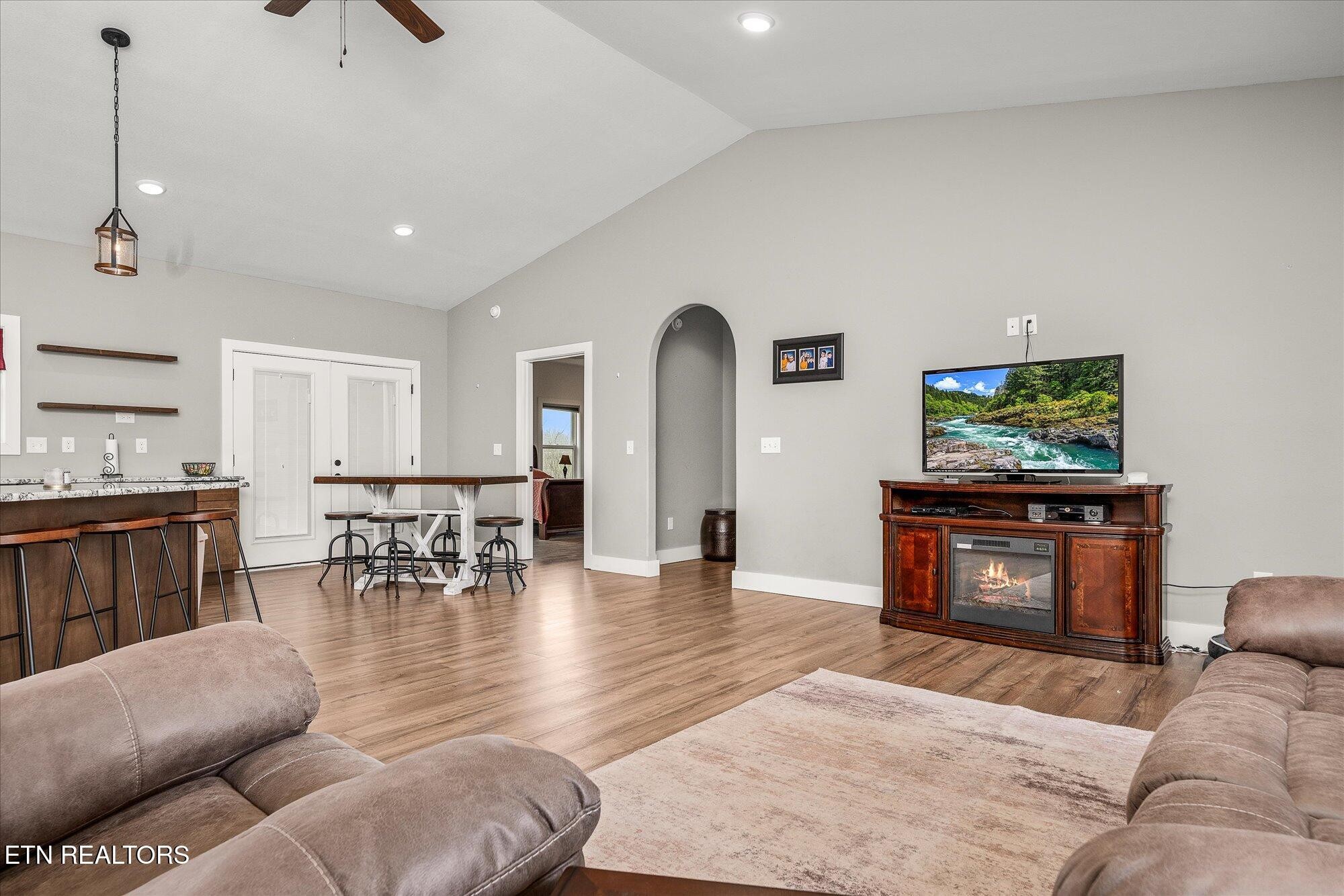 138 Perry Creek Drive Property Photo 8