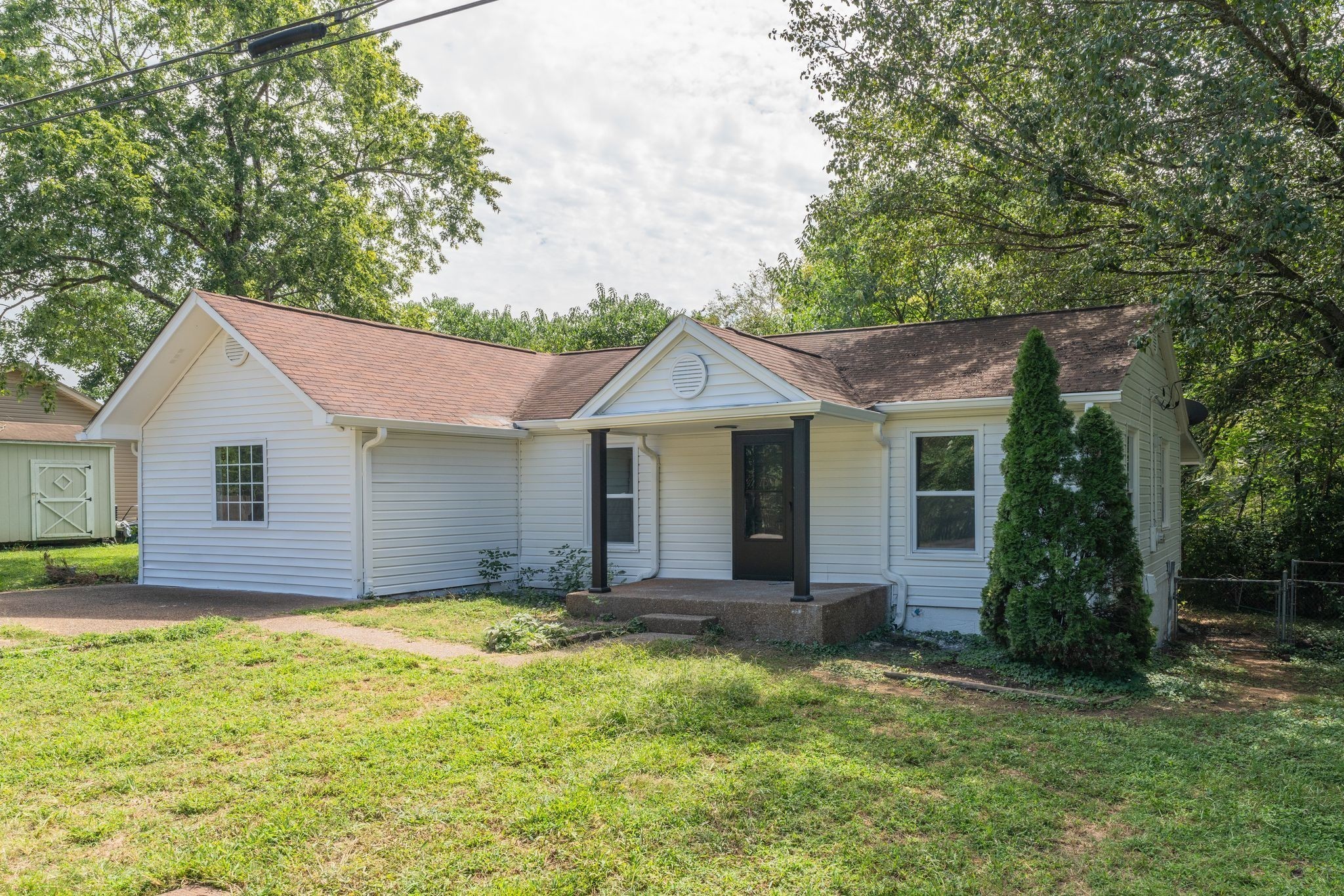 134 Ray Ave Property Photo