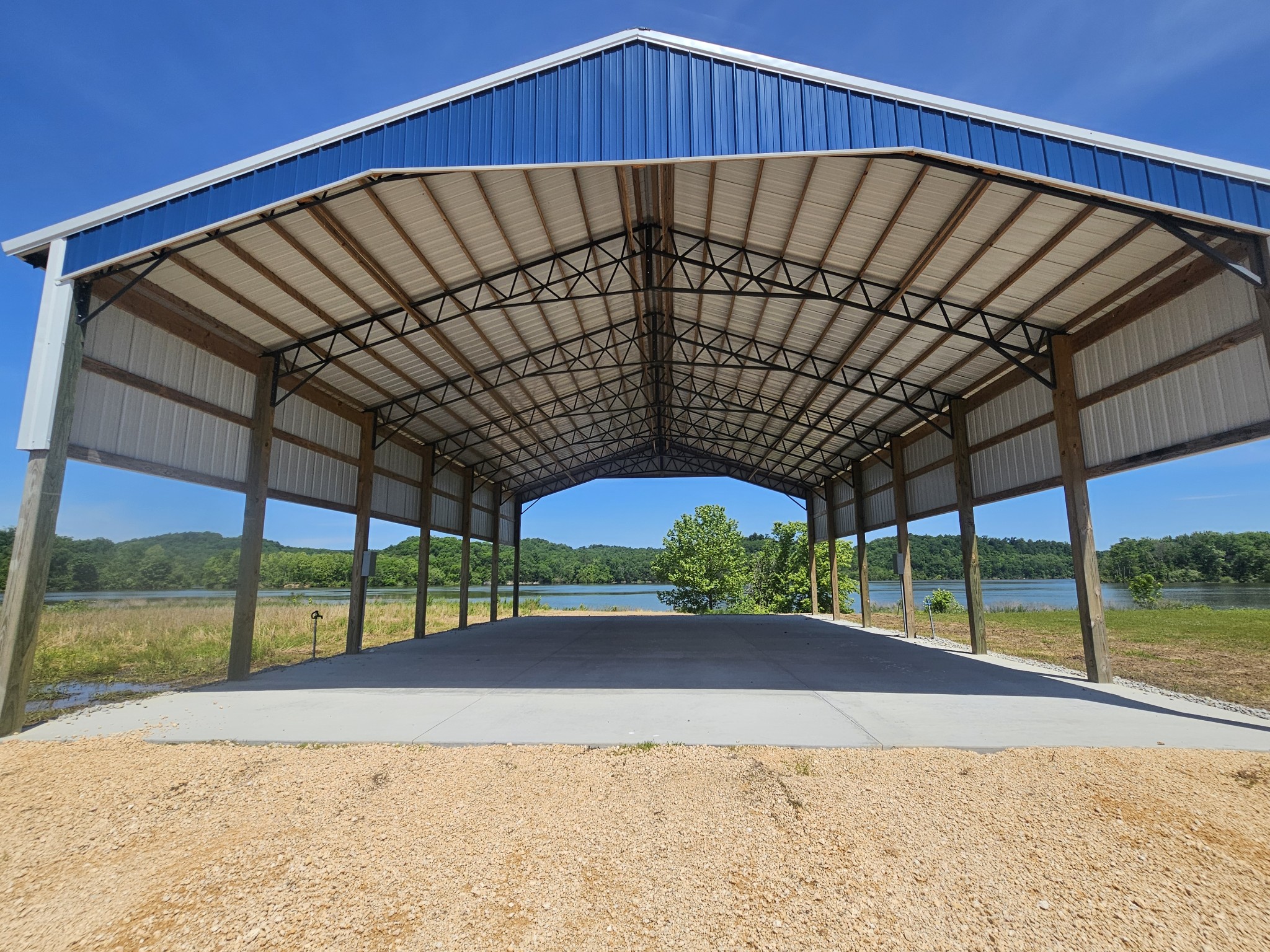 2475 Hardin Bottom River Rd Property Photo