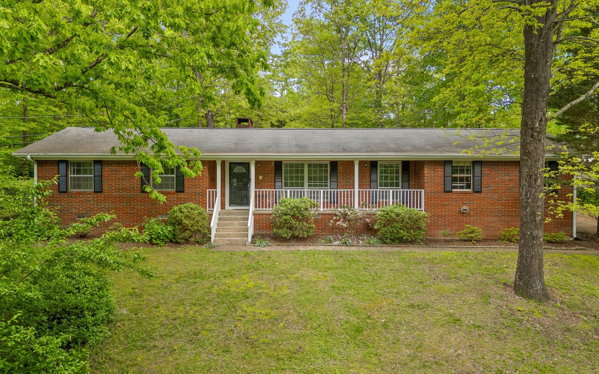 1704 Leavitt Drive Property Photo