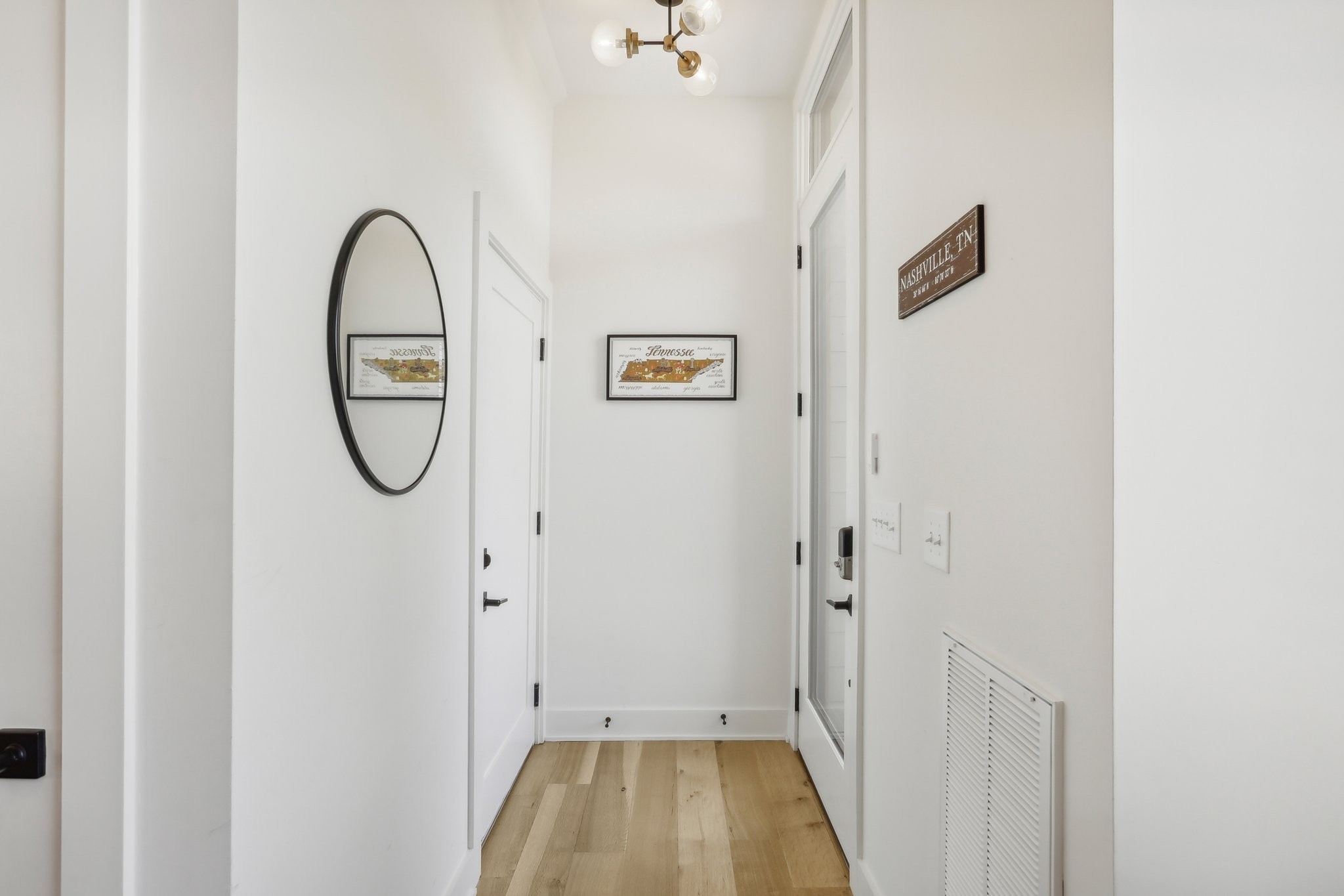 98 N 8th St Property Photo 18