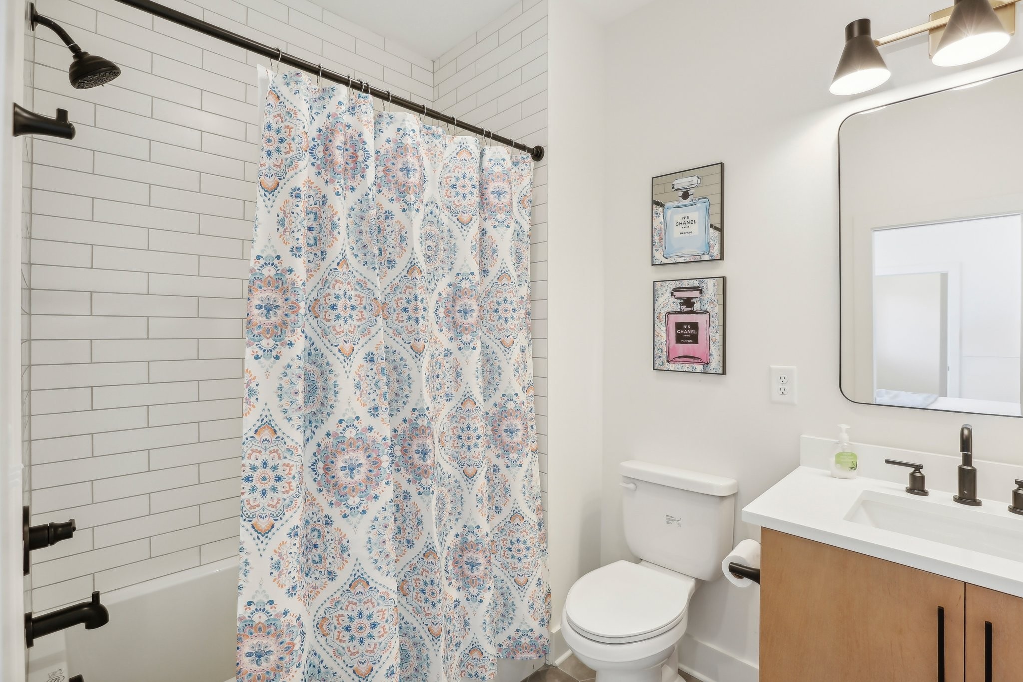 98 N 8th St Property Photo 29