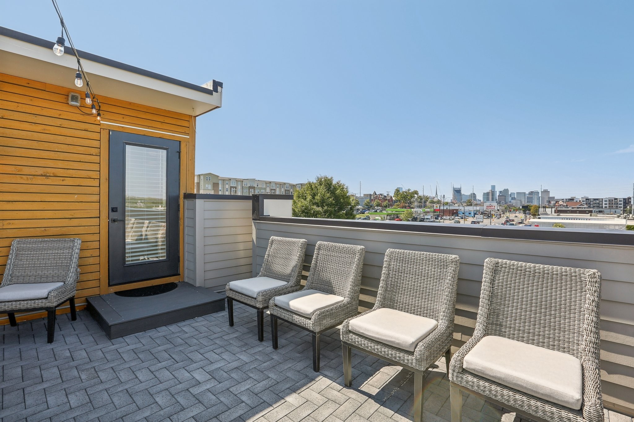 98 N 8th St Property Photo 53