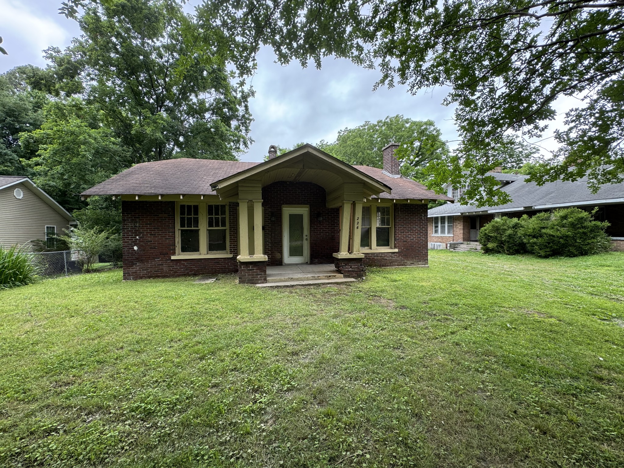 226 Highland St Property Photo 2