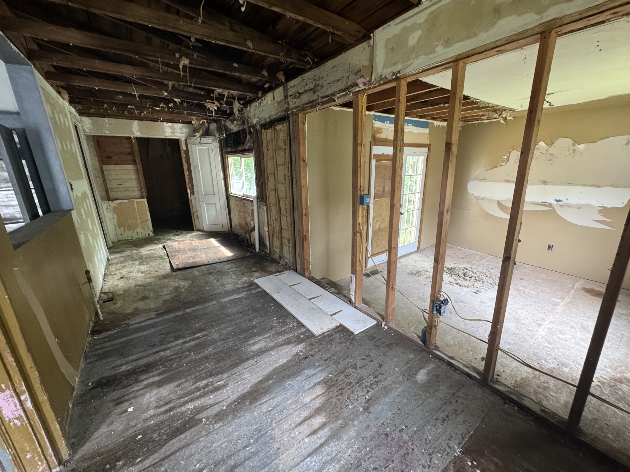 226 Highland St Property Photo 7