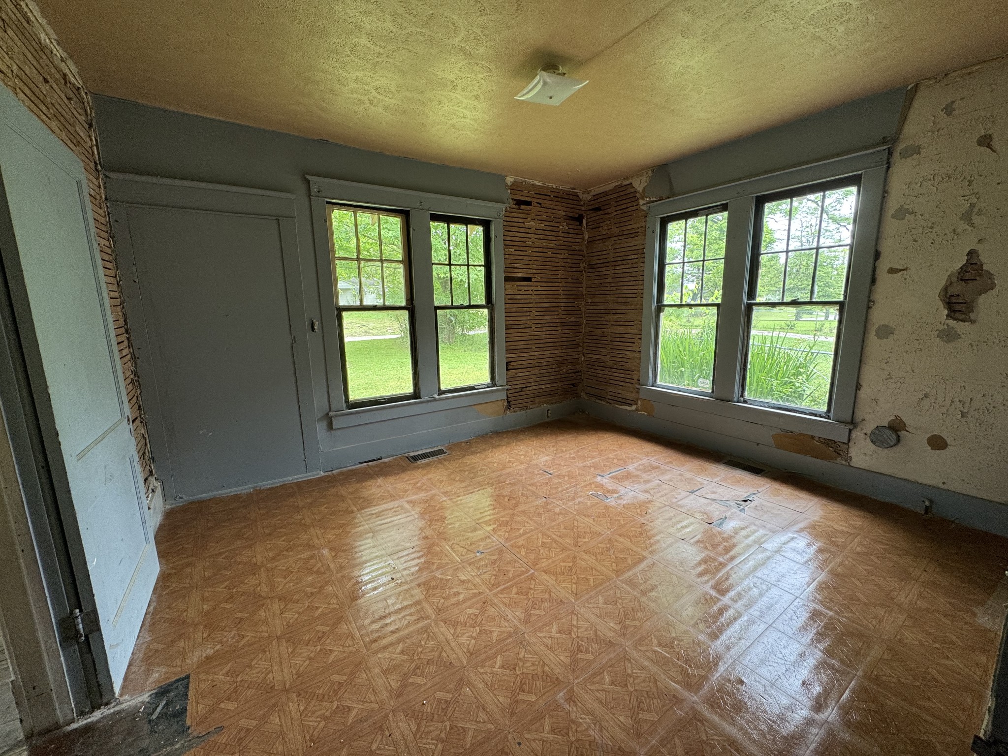 226 Highland St Property Photo 14