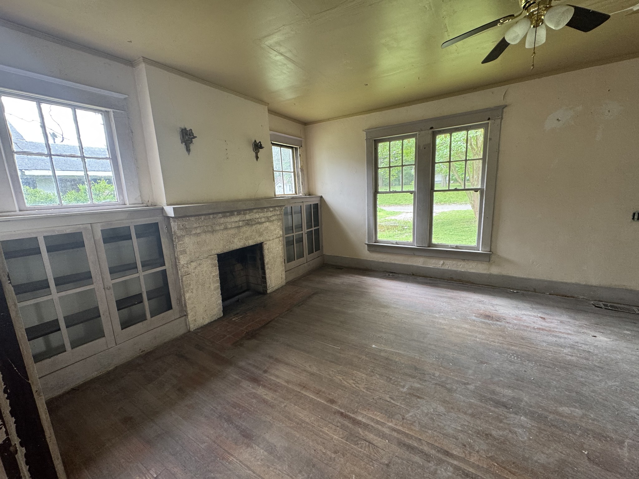 226 Highland St Property Photo 17