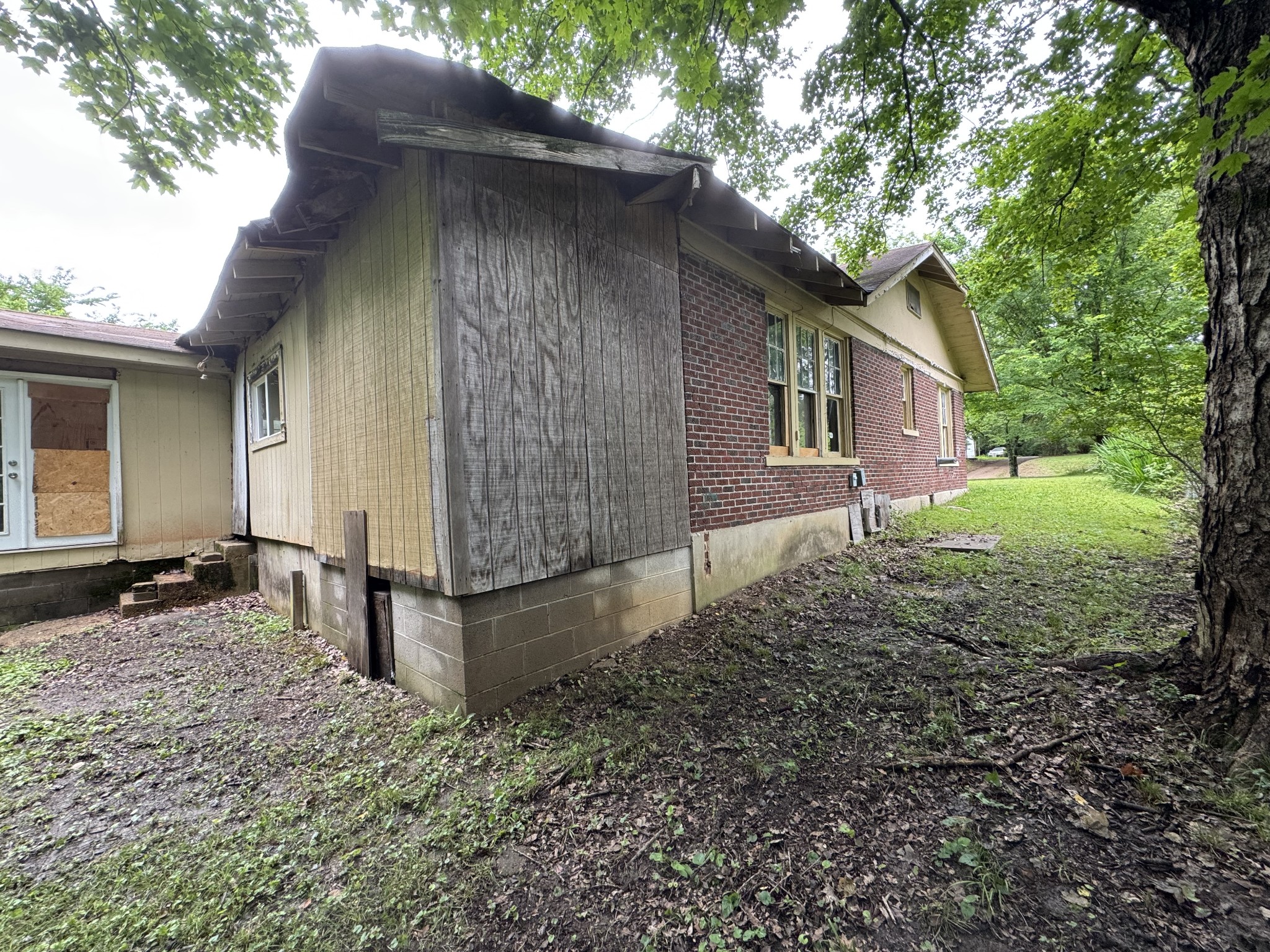226 Highland St Property Photo 19