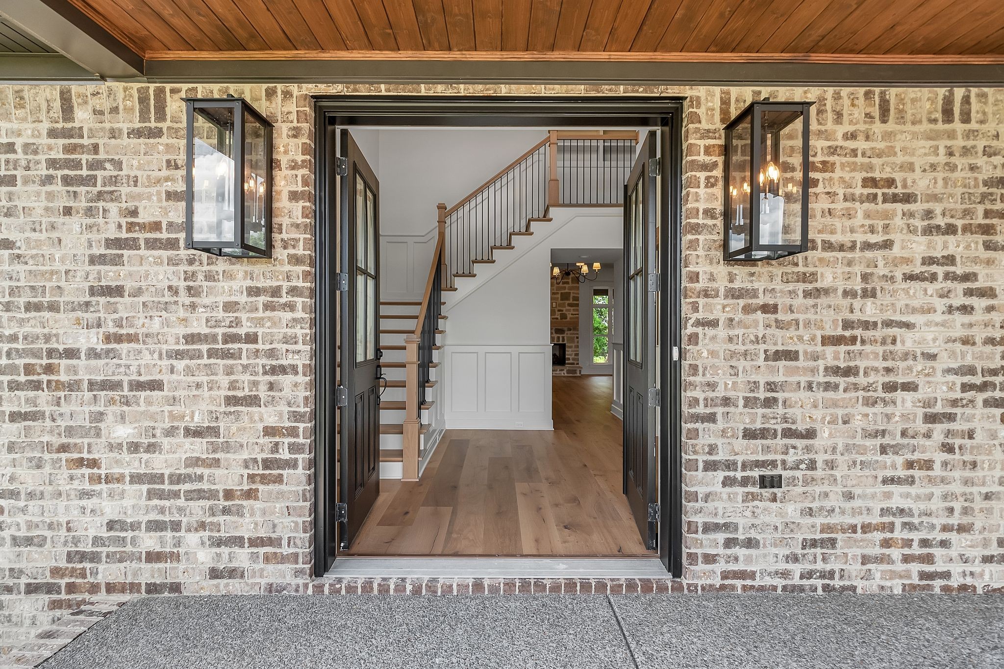 848 Brook Trl Property Photo 6