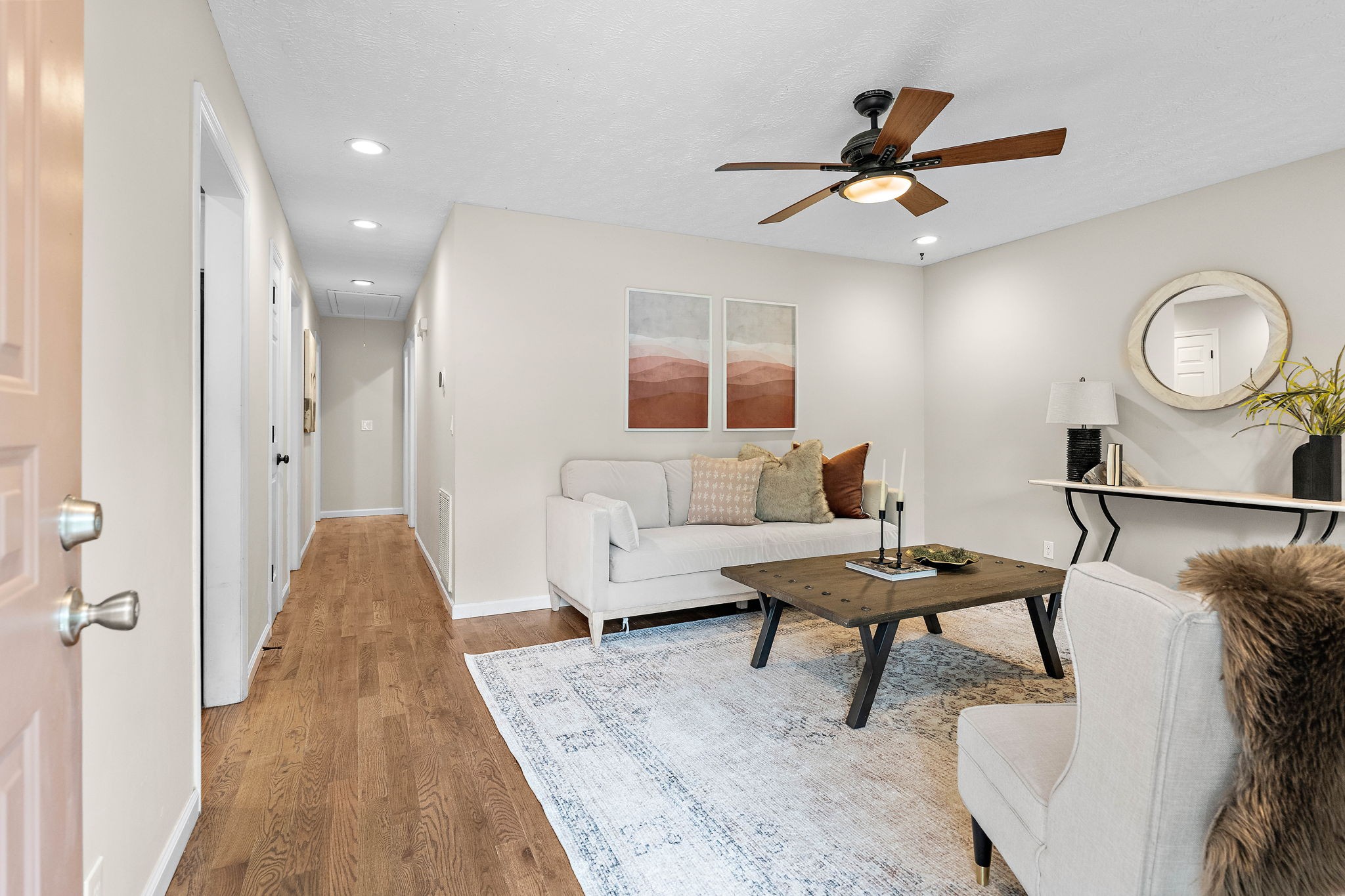 128 Mcarthur Dr Property Photo 4