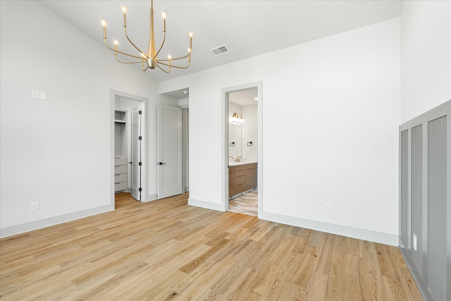 2010a 9th Ave, N Property Photo 10