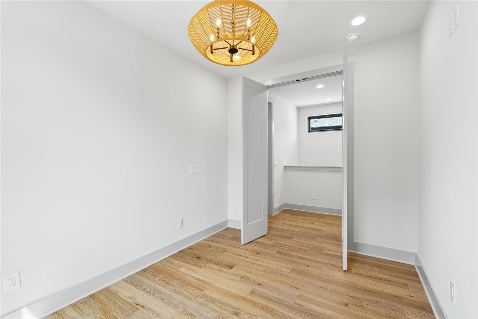 2010a 9th Ave, N Property Photo 13