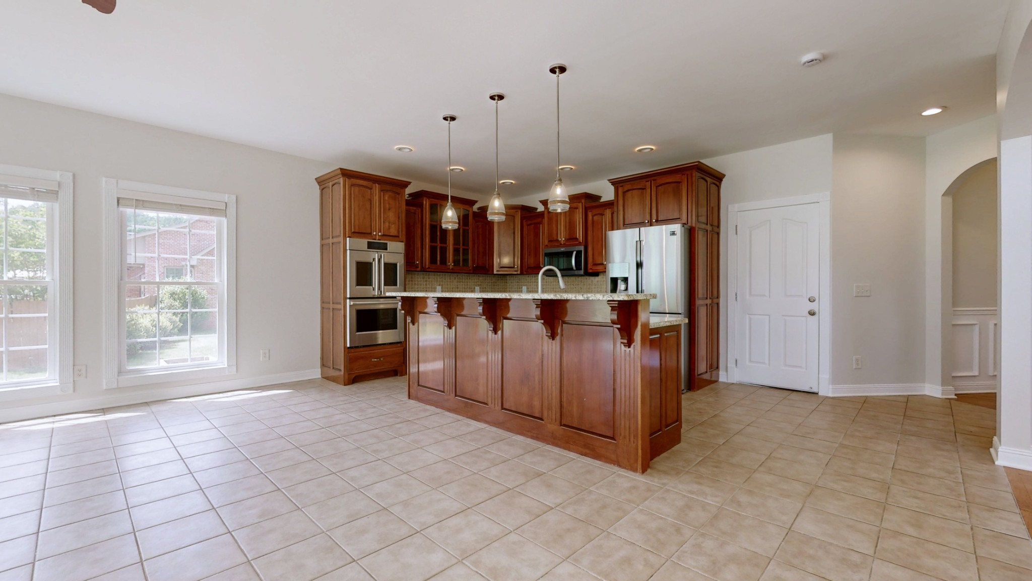 4050 Oak Pointe Dr Property Photo 5