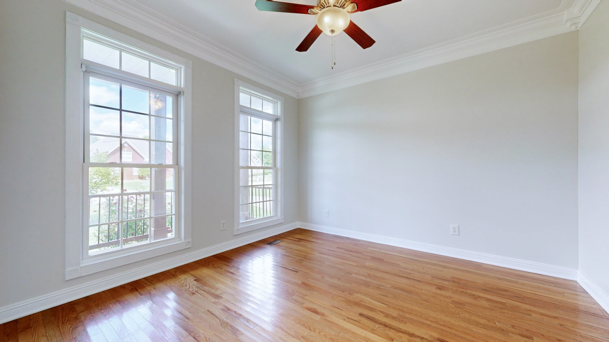 4050 Oak Pointe Dr Property Photo 8