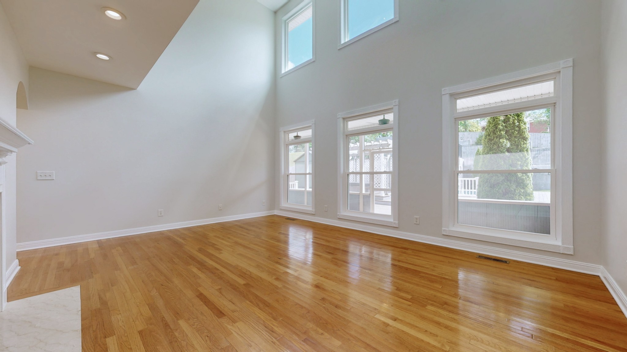 4050 Oak Pointe Dr Property Photo 11