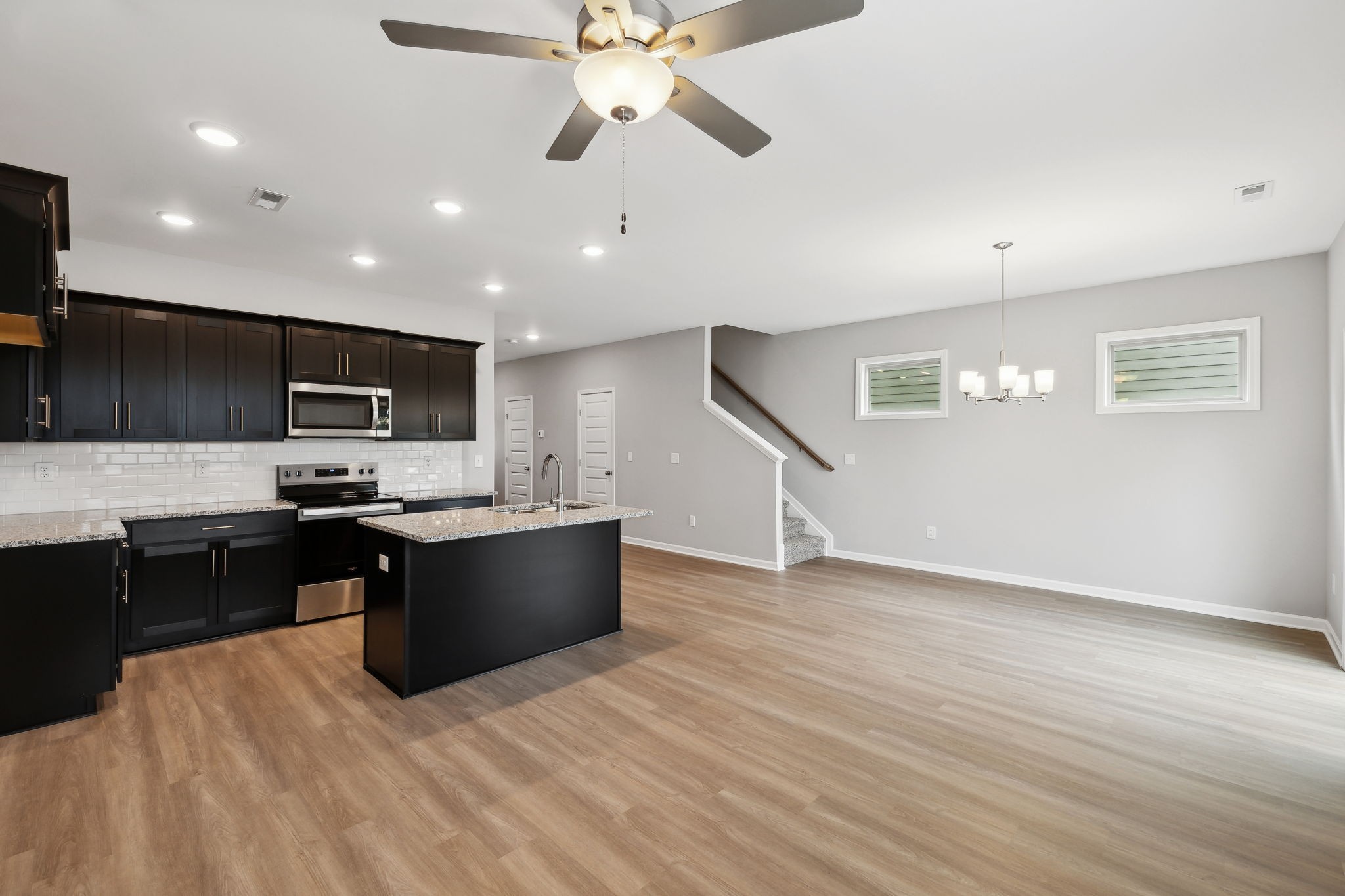 325 Carver Connection Property Photo 6