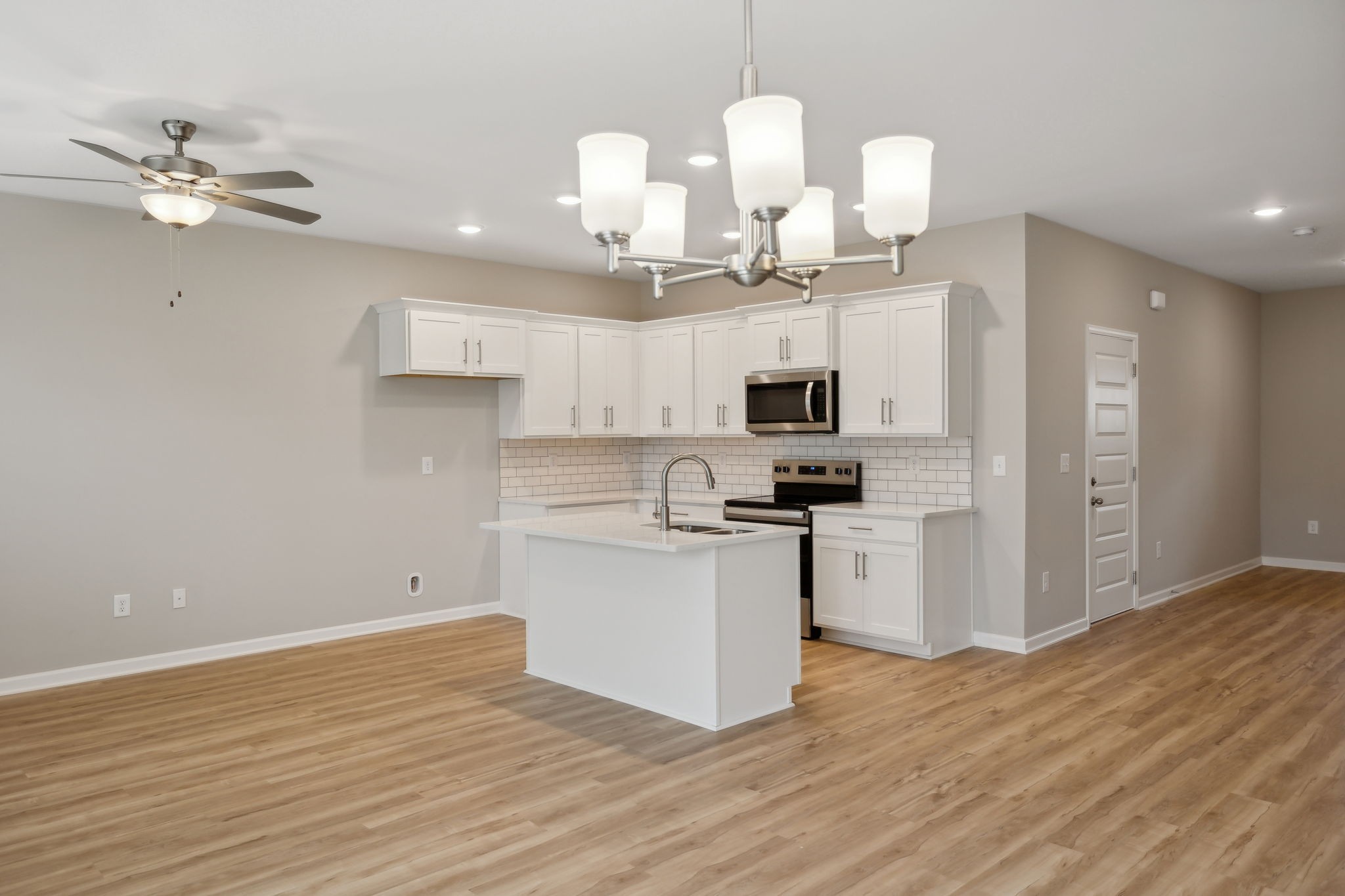 327 Carver Connection Property Photo 5