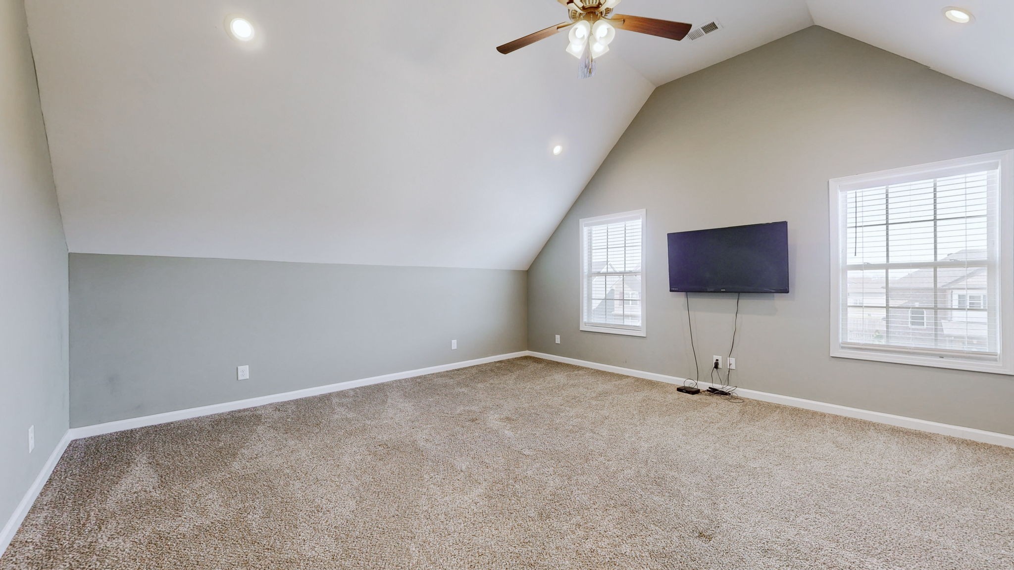 1408 Kingbird Dr Property Photo 37