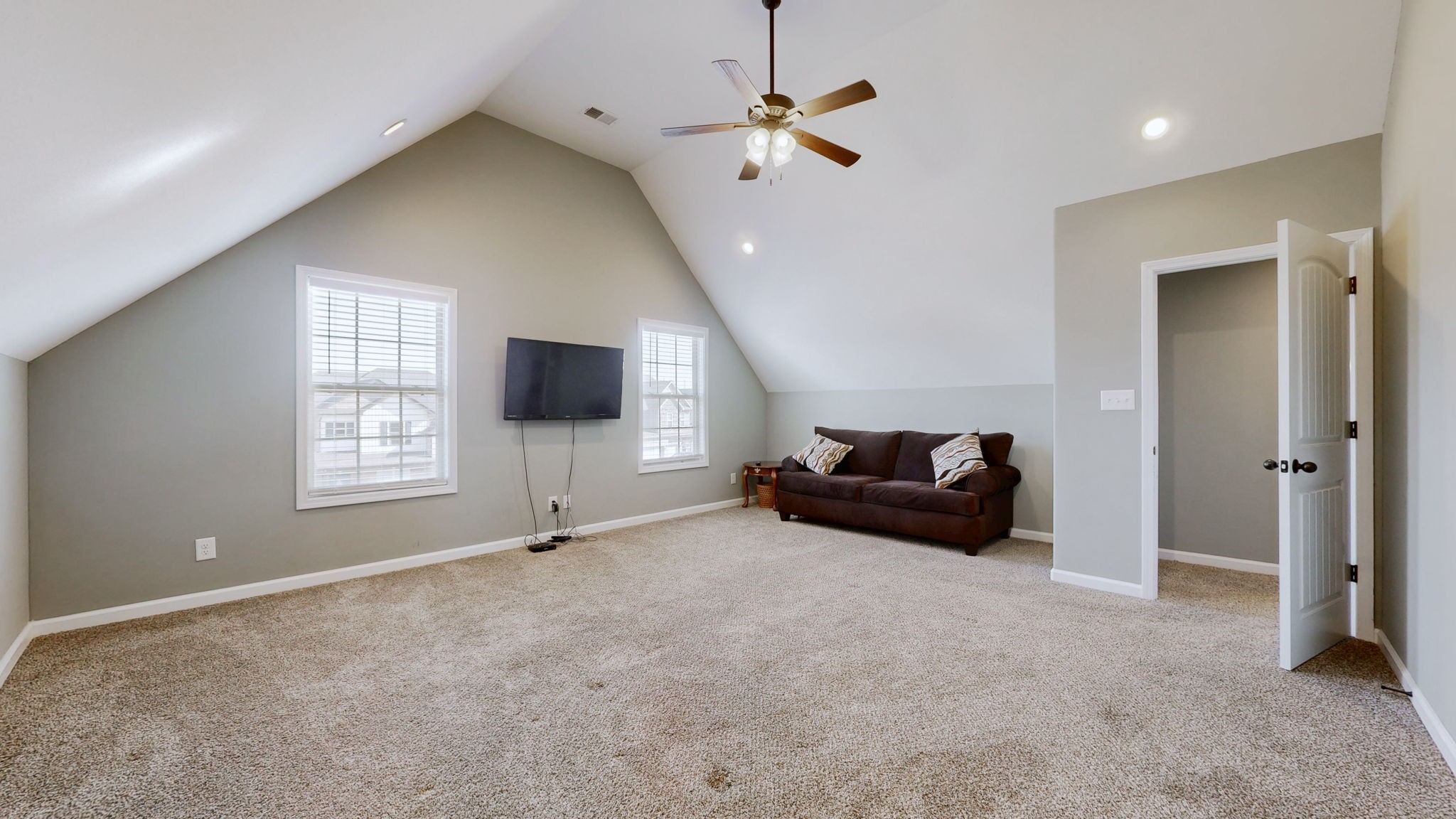1408 Kingbird Dr Property Photo 38