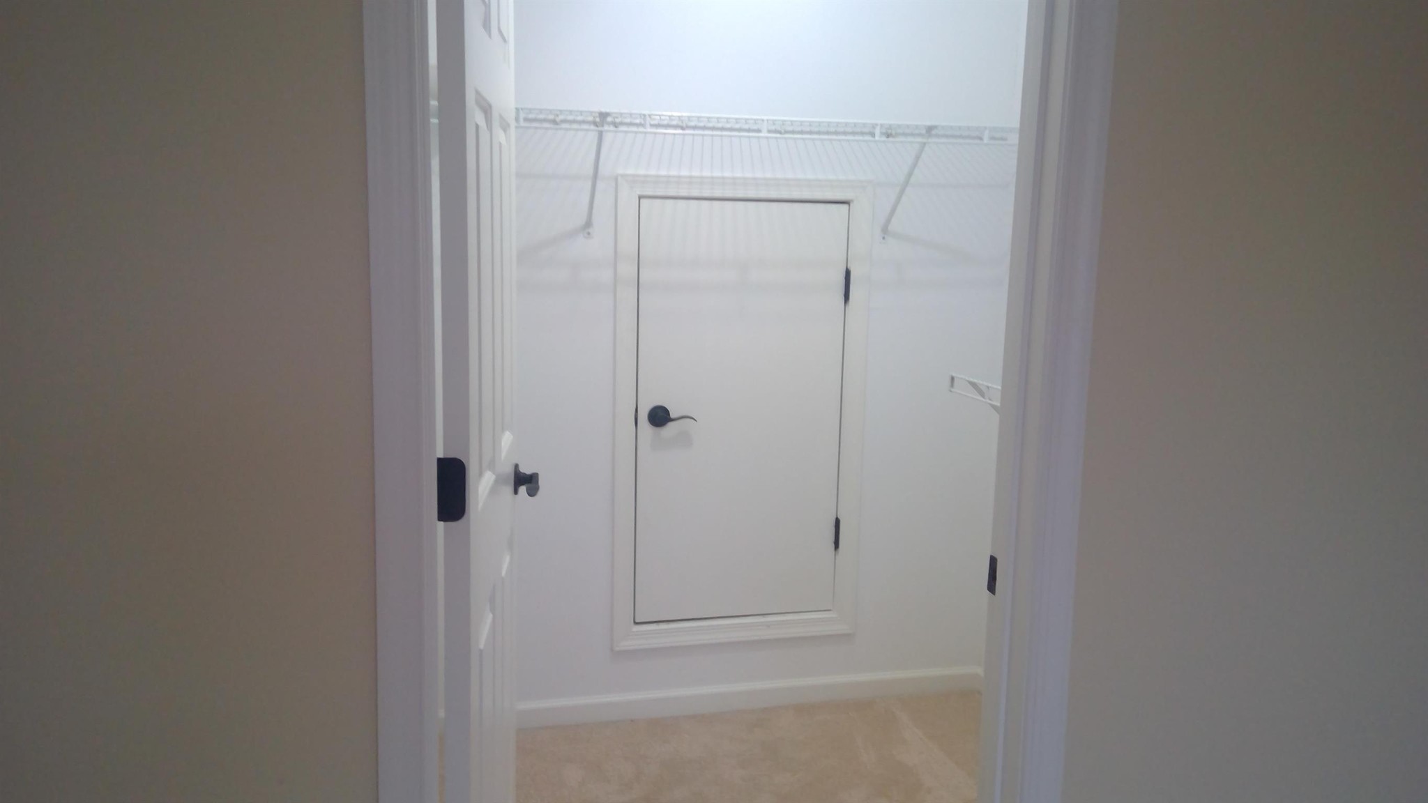 305 Sweetwater Ct Property Photo 28