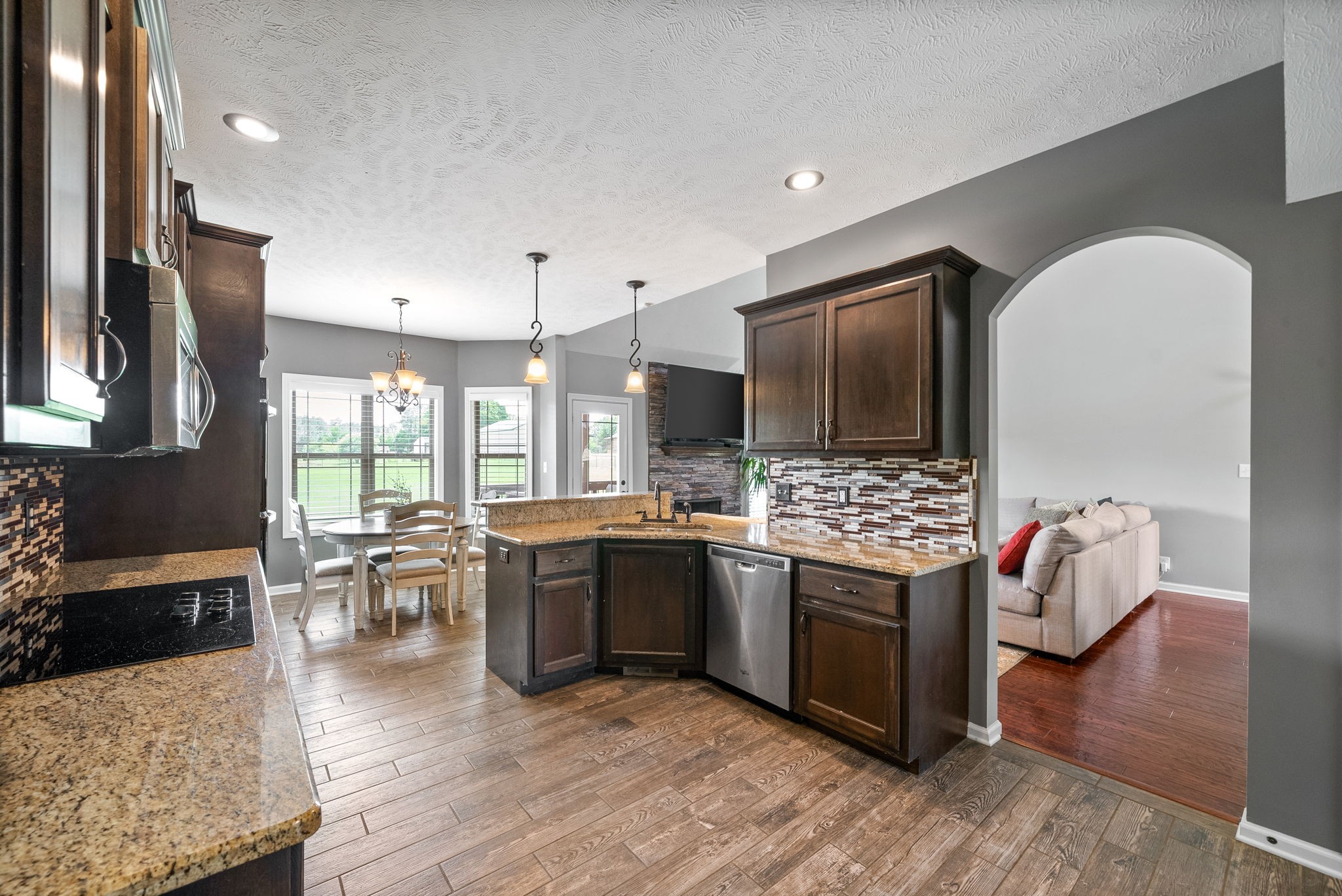 1514 Chapel Ridge Rd Property Photo 19