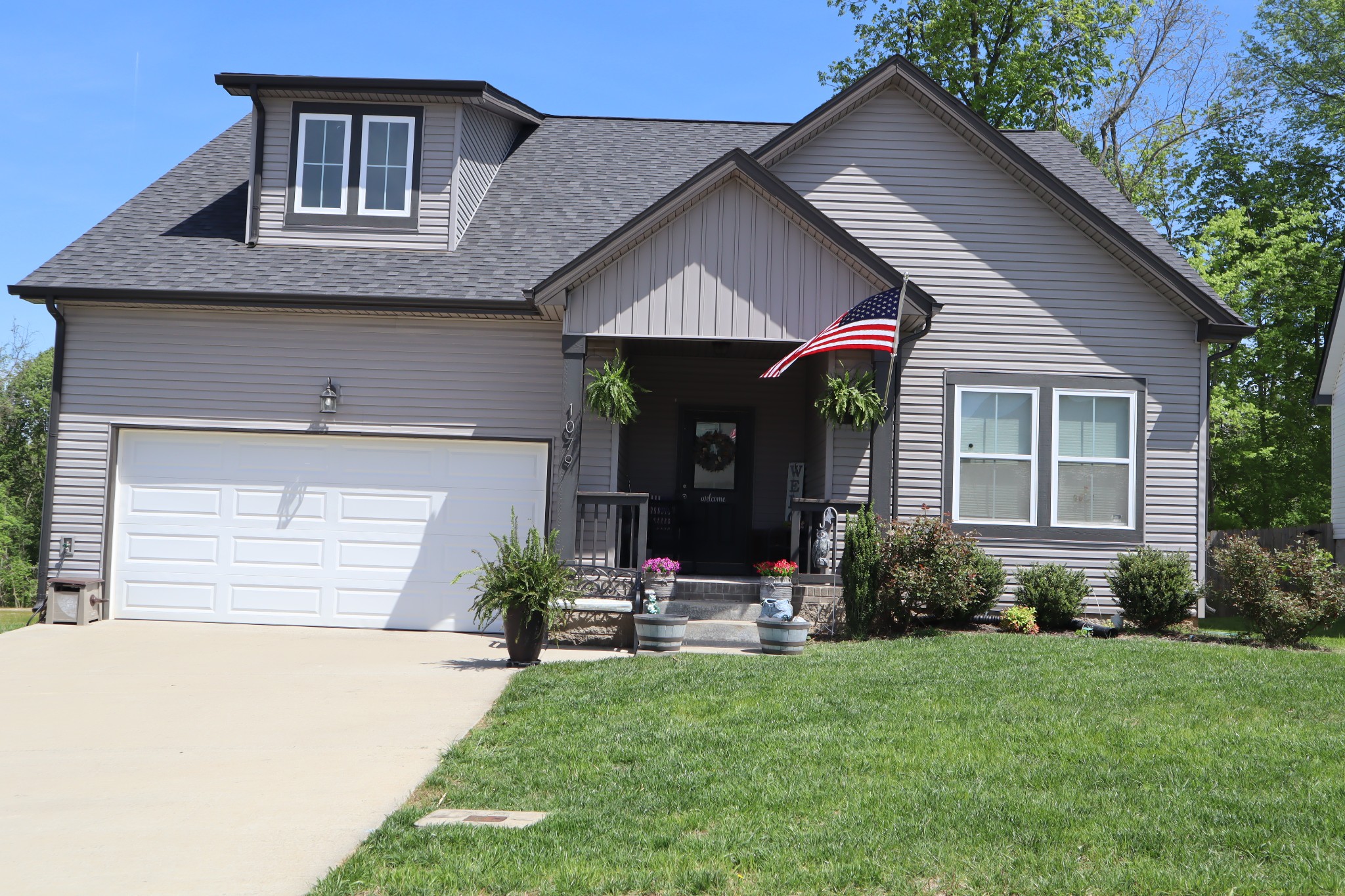 1079 Eagles View Dr Property Photo 1