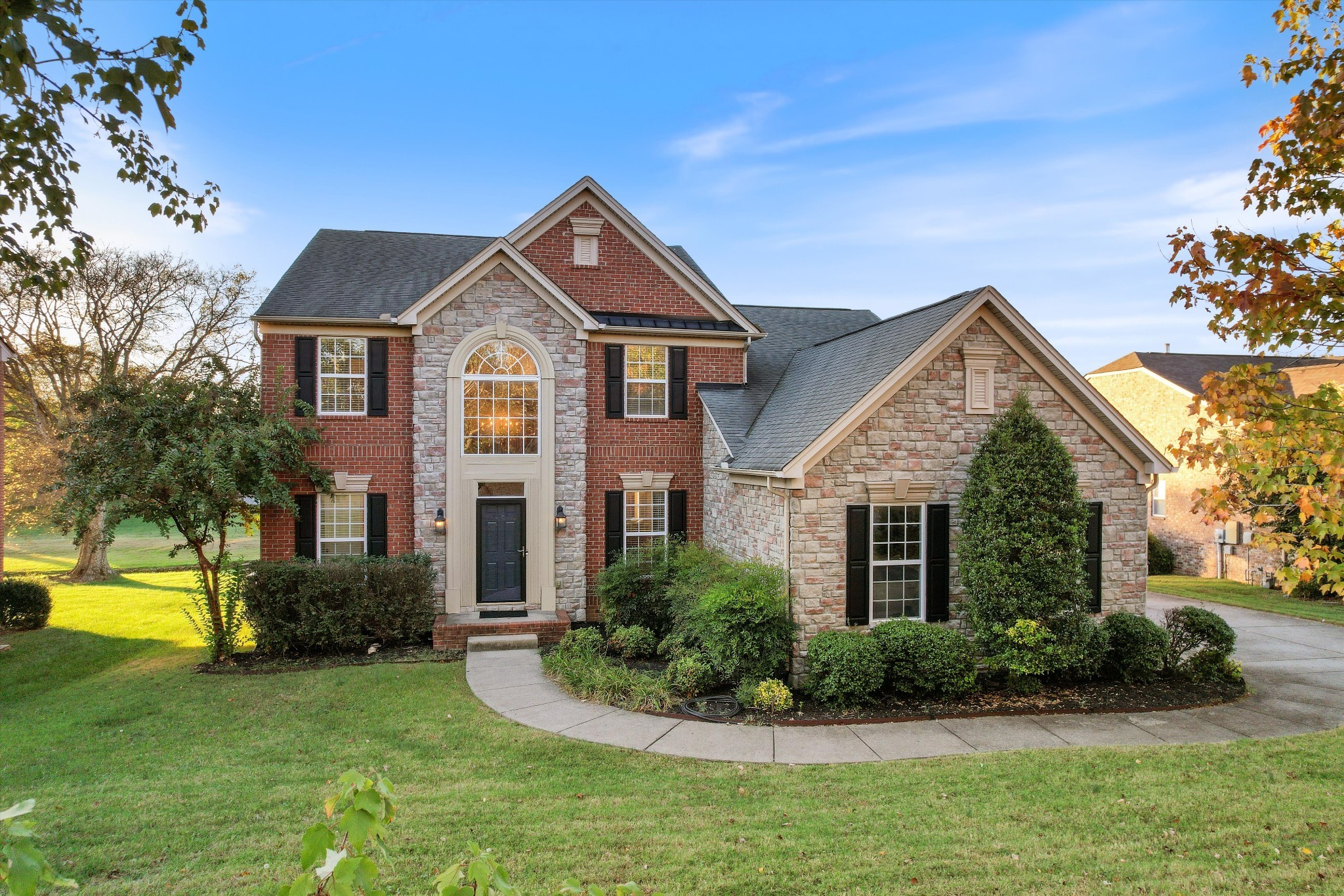 1063 Avery Trace Cir Property Photo